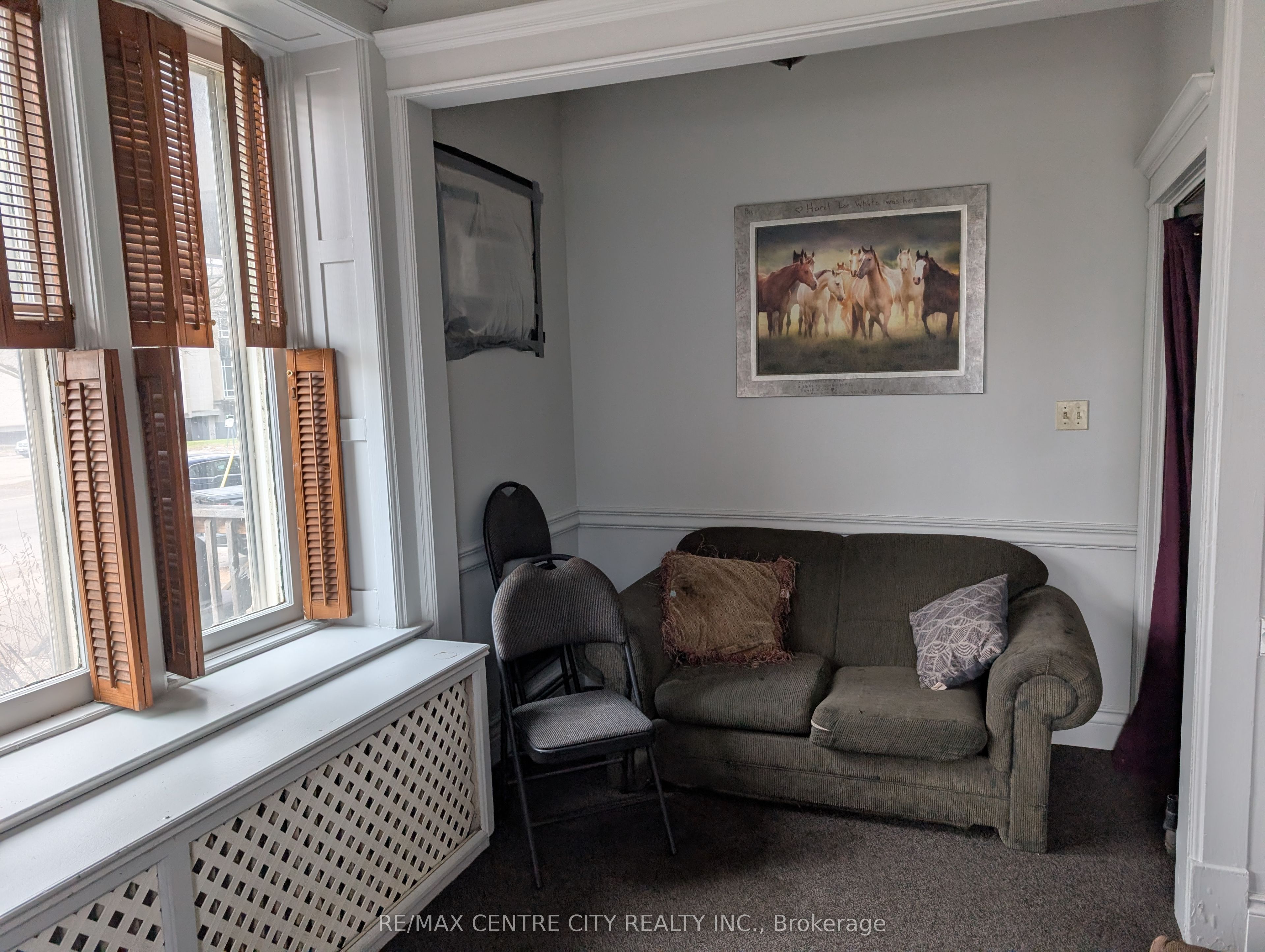334 Queens Avenue, London East, ON N6B 1X4 photo 3