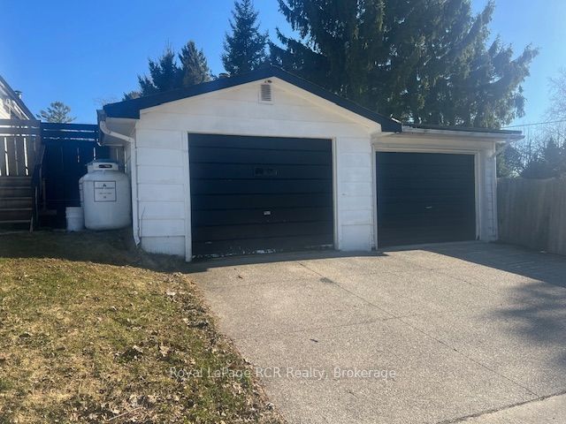 34 George Street N, West Grey, ON N0G 1S0 photo 3