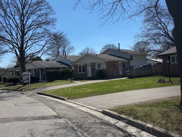 66 Garland Crescent, London East, ON N5V 1N5