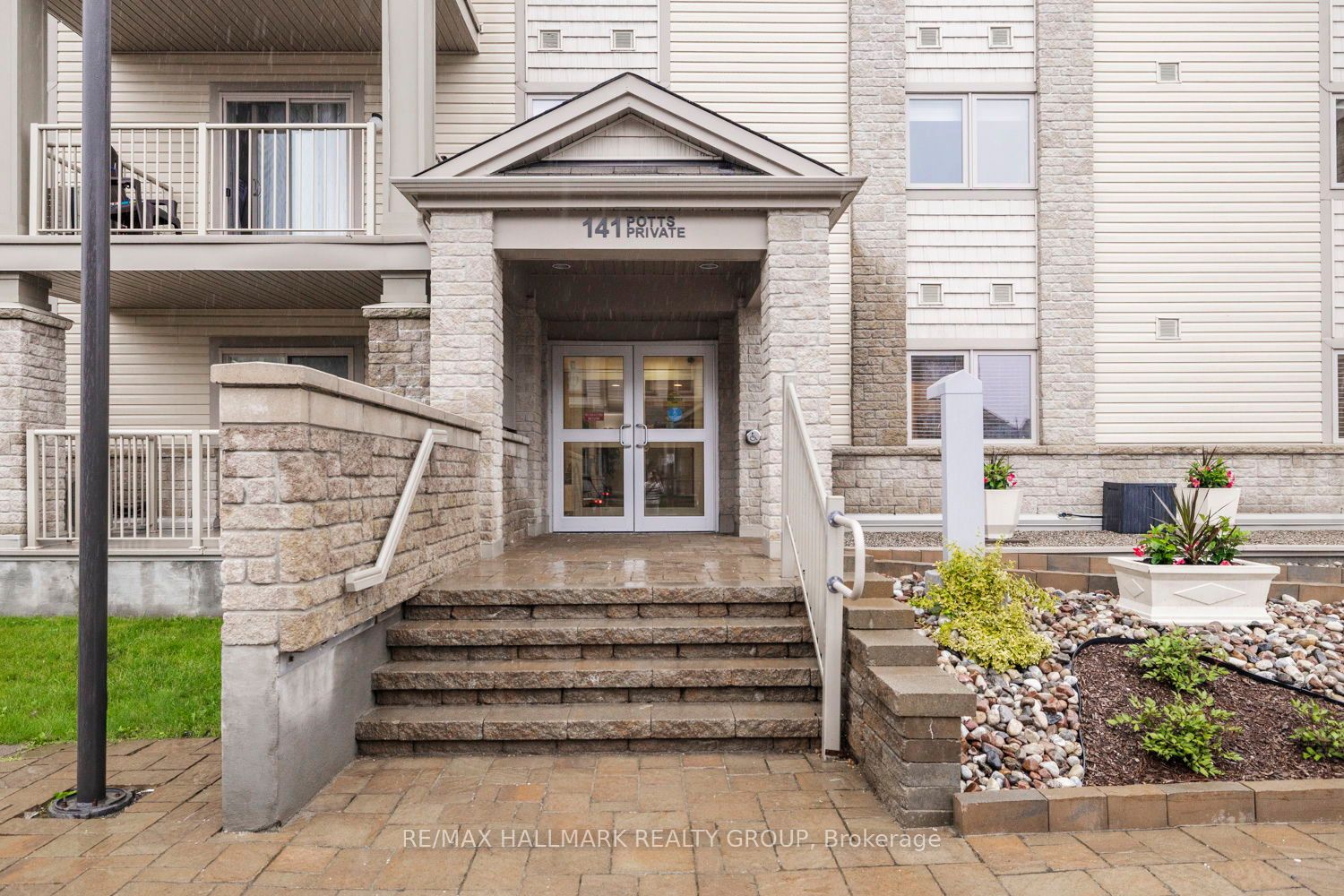 141 Potts Private 309, Orleans - Cumberland and Area, ON K4A 0N7 photo 4