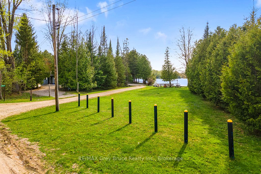 243 McCullough Lake Drive, Chatsworth, ON N0H 2V0 photo 4