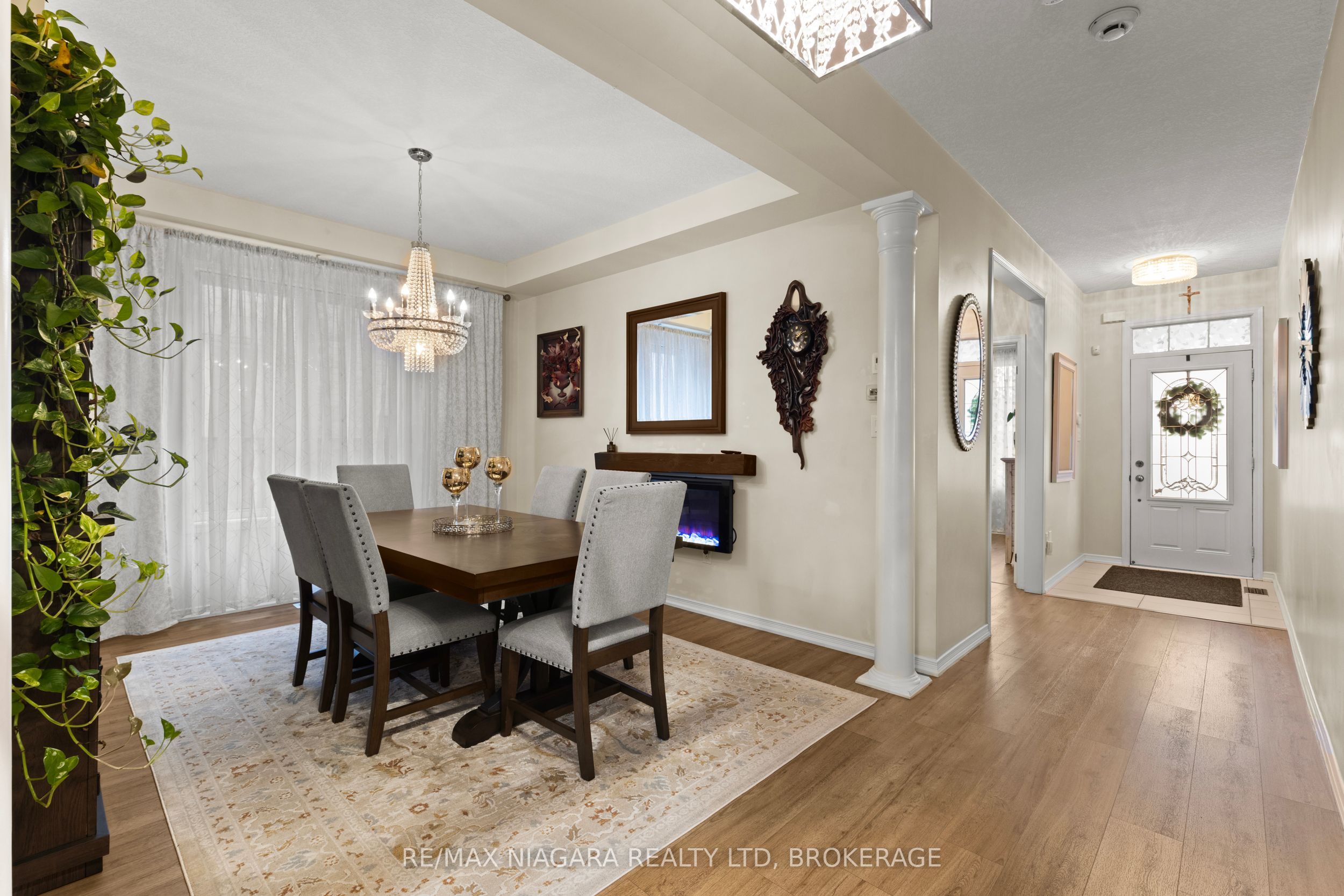 8424 Mulberry Drive, Niagara Falls, ON L2H 0K4 photo 5