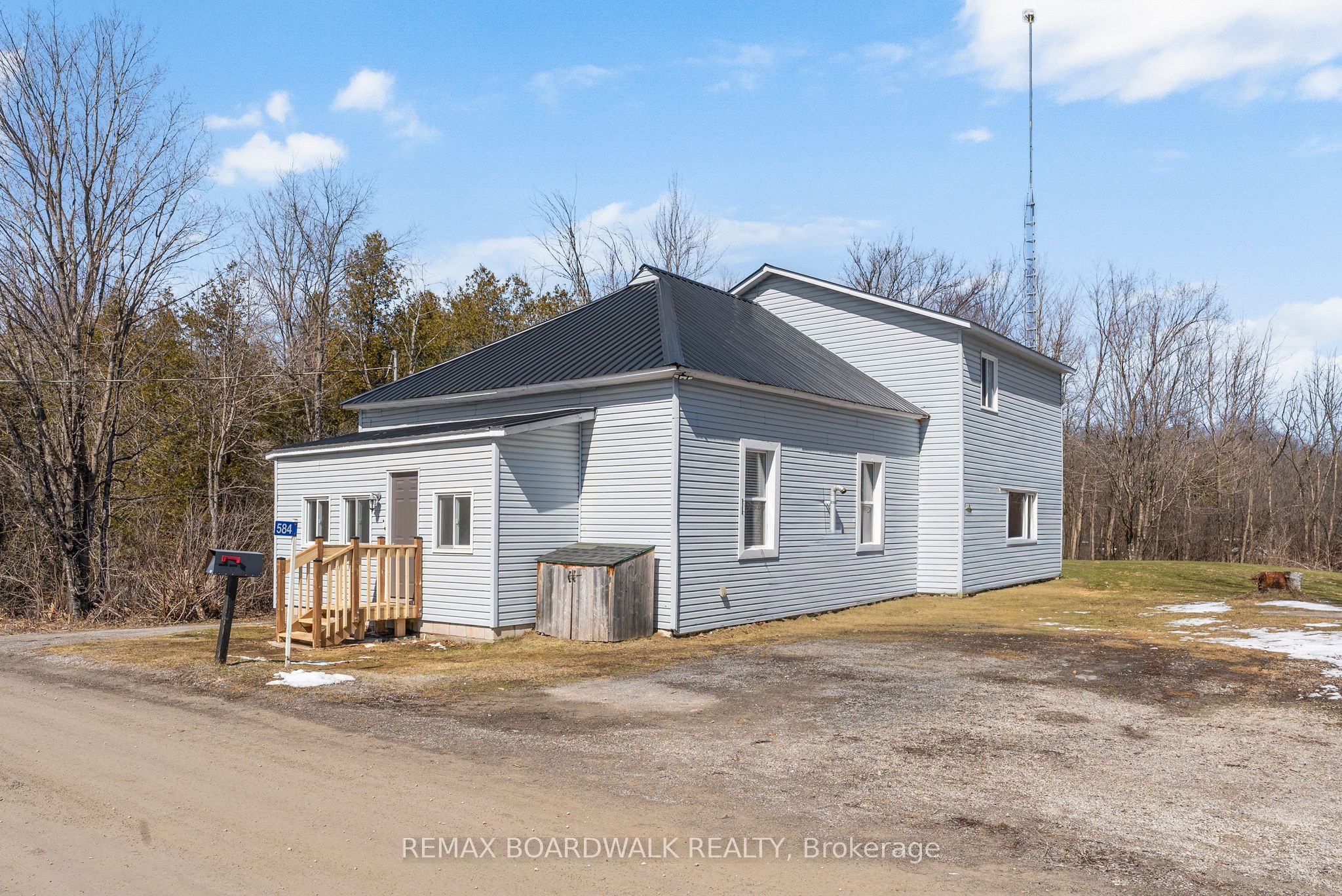 584 Ford Road, Montague, ON K7A 4S4