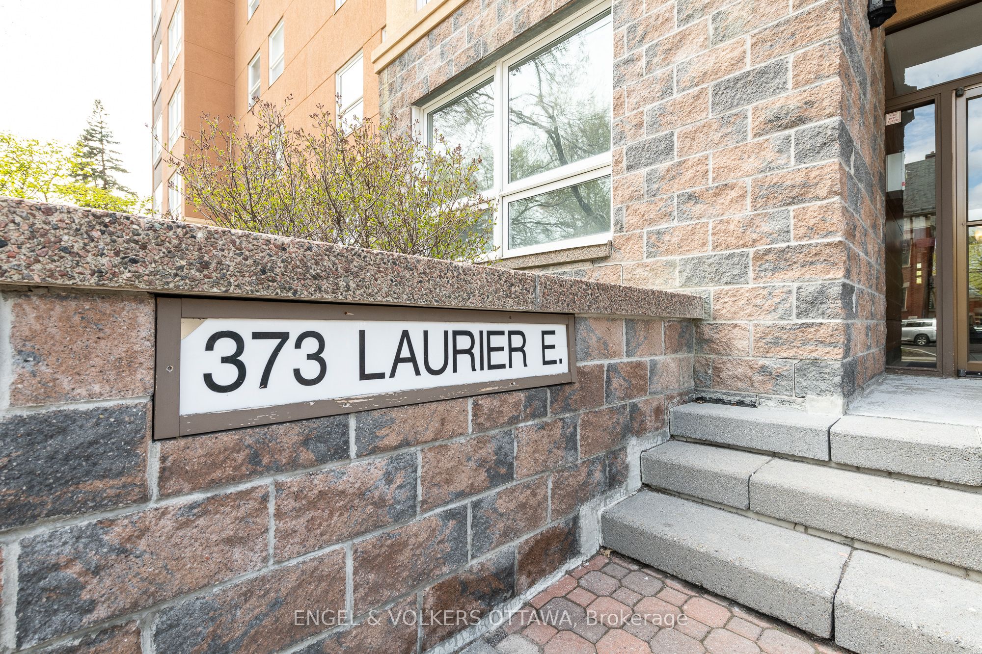 373 LAURIER Avenue E 906, Lower Town - Sandy Hill, ON K1N 8X6 photo 2