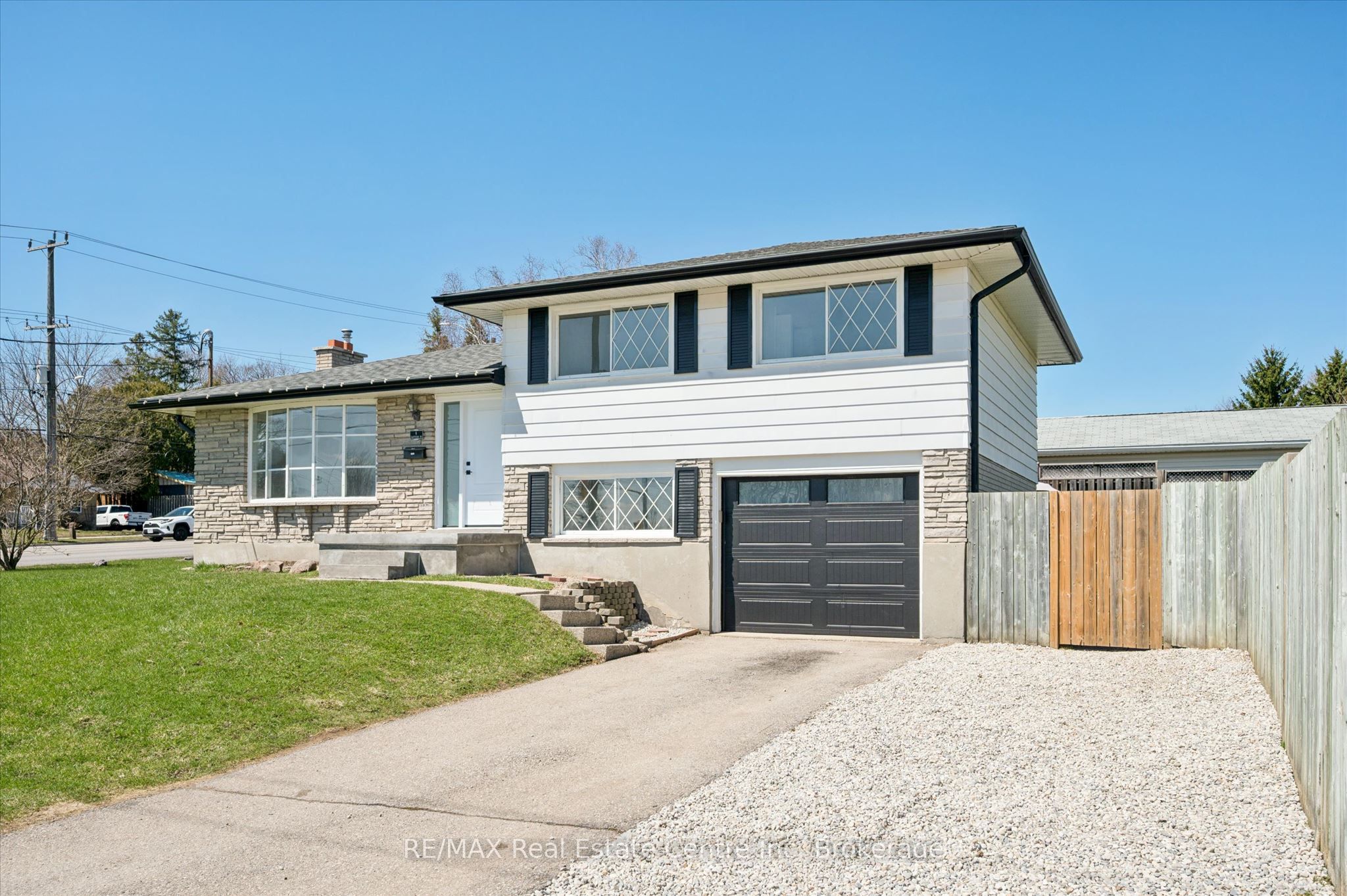 6 Eastview Road, Guelph, ON N1E 1Z4 photo 2