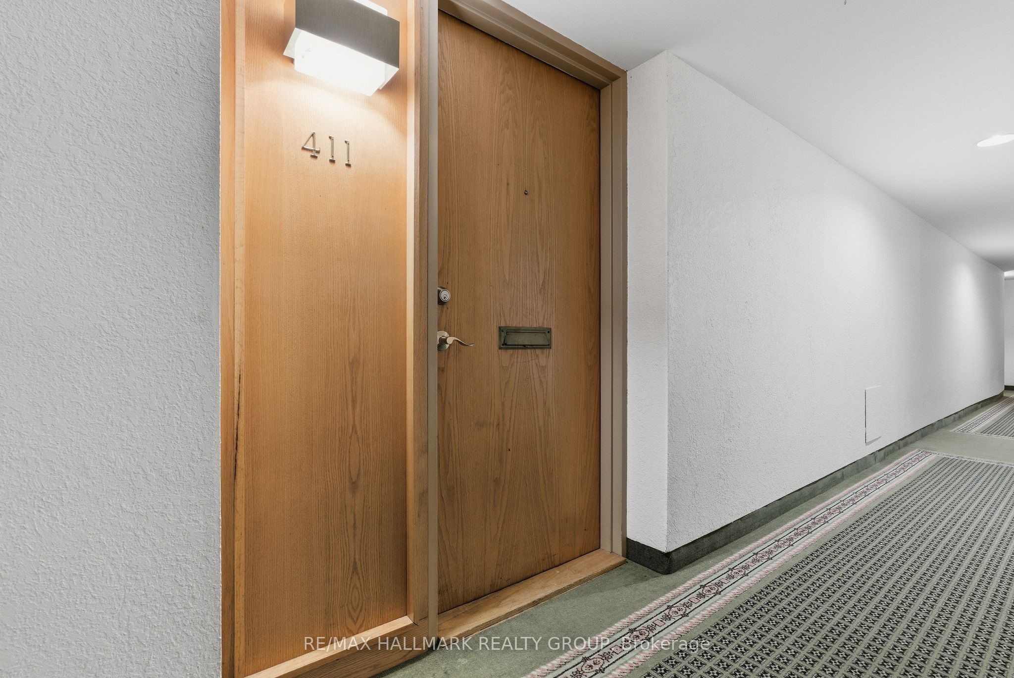 2871 Richmond Road 411, Britannia Heights - Queensway Terrace N and Area, ON K2B 8M5 photo 4