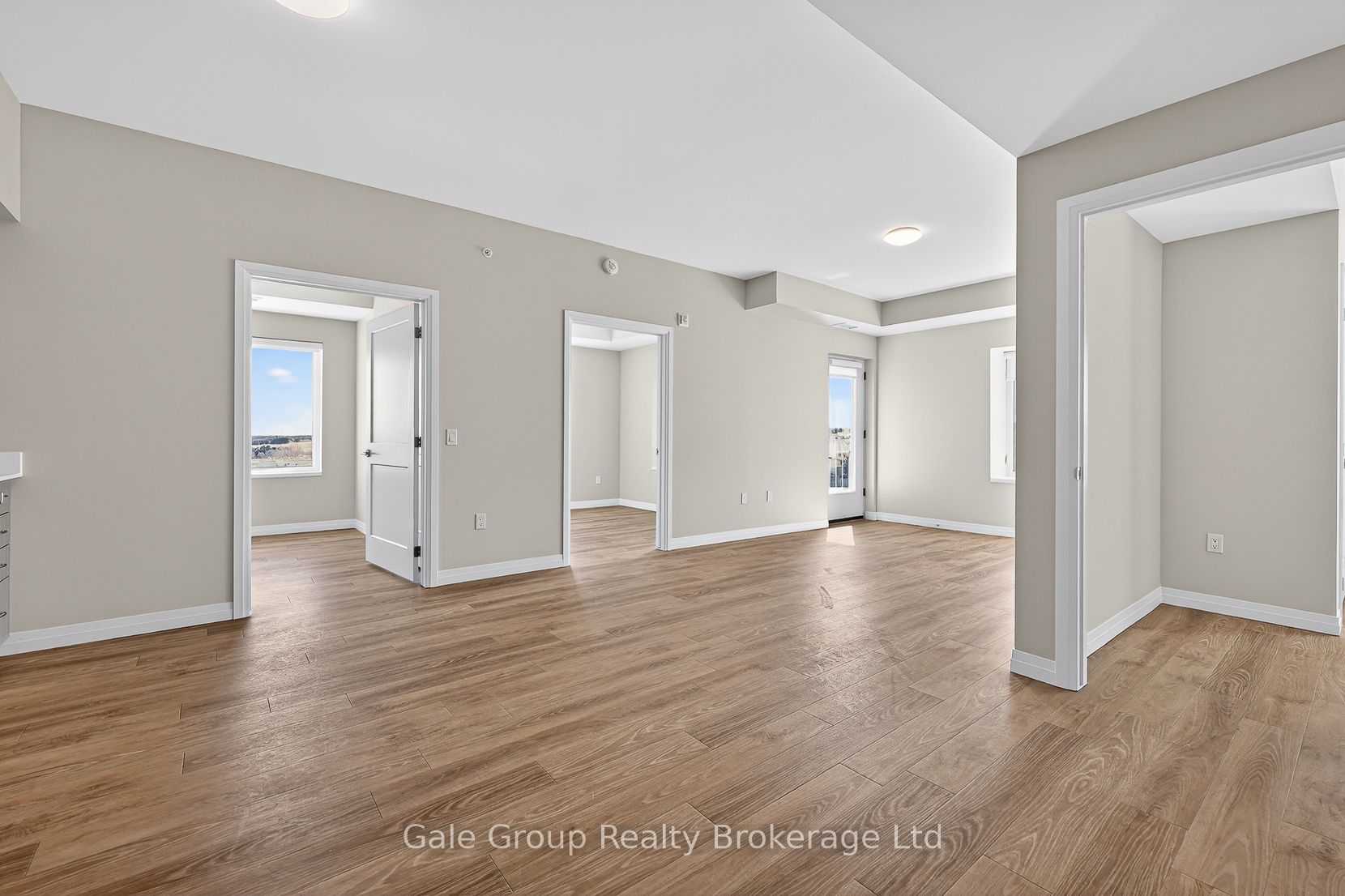 785 Southwood Way 314, Woodstock, ON N4V 1G5 photo 2