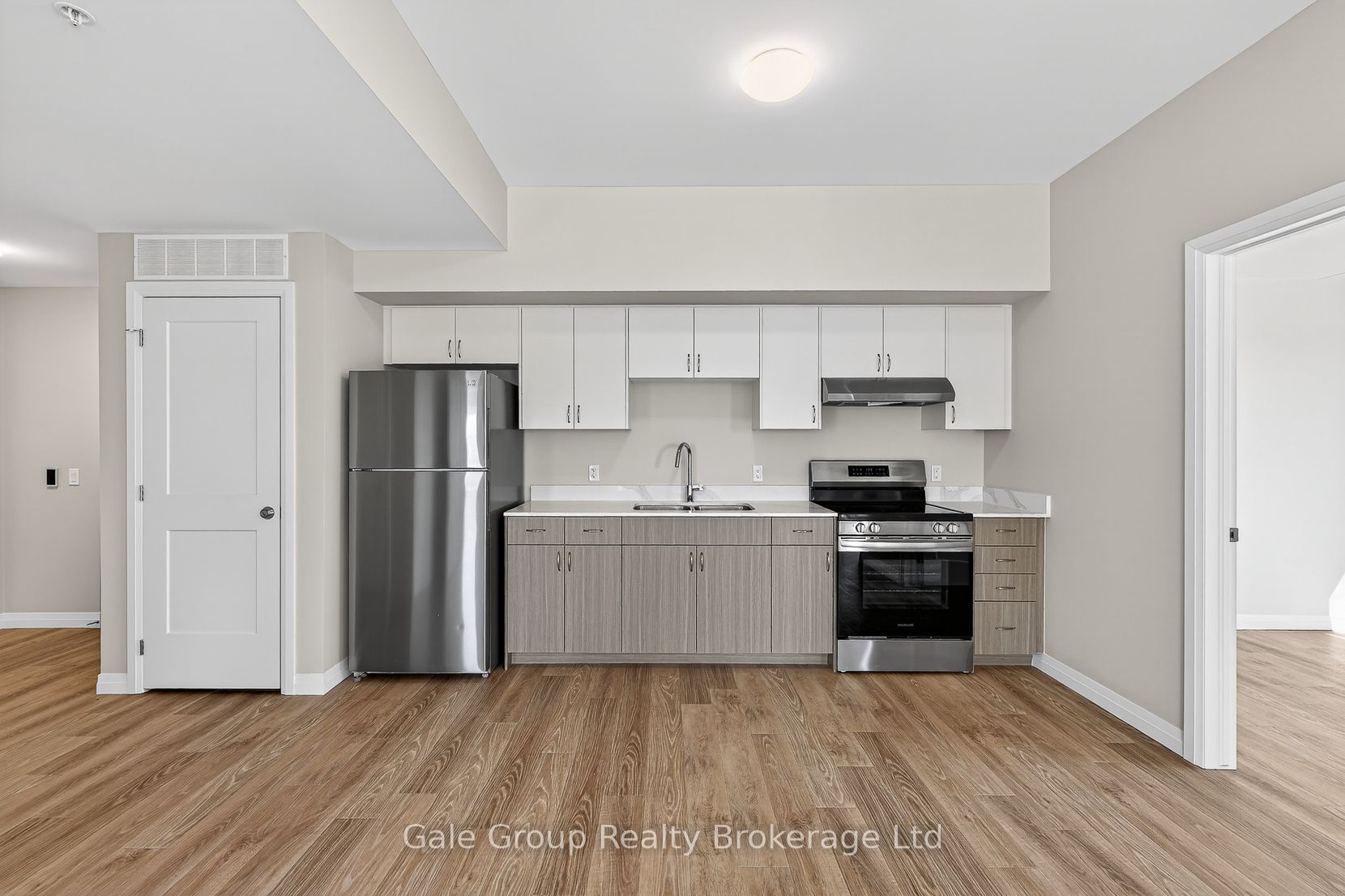785 Southwood Way 314, Woodstock, ON N4V 1G5 photo 3