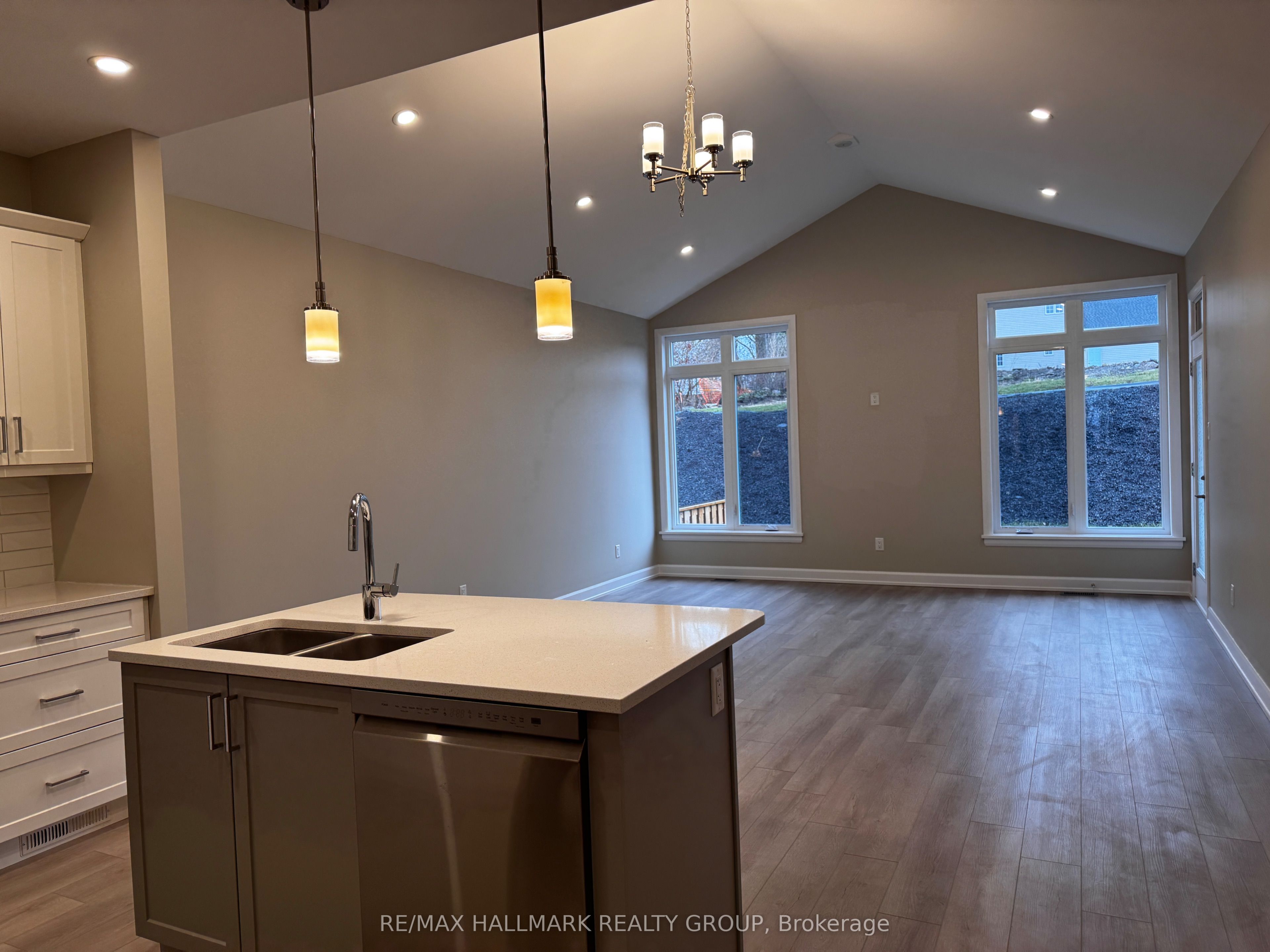 1485 FLANDERS Road, Brockville, ON K6V 7A3 photo 4