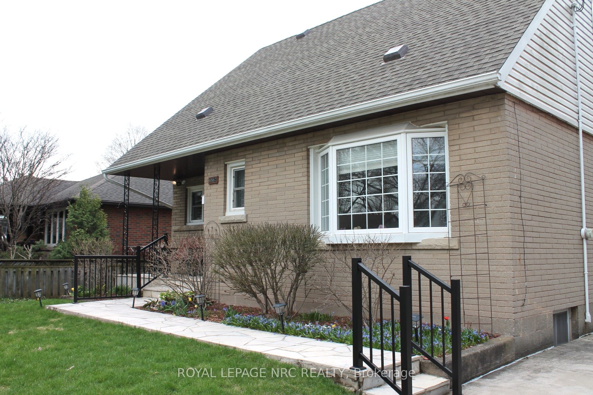 6987 Dell Avenue, Niagara Falls, ON L2G 4W1 photo 3