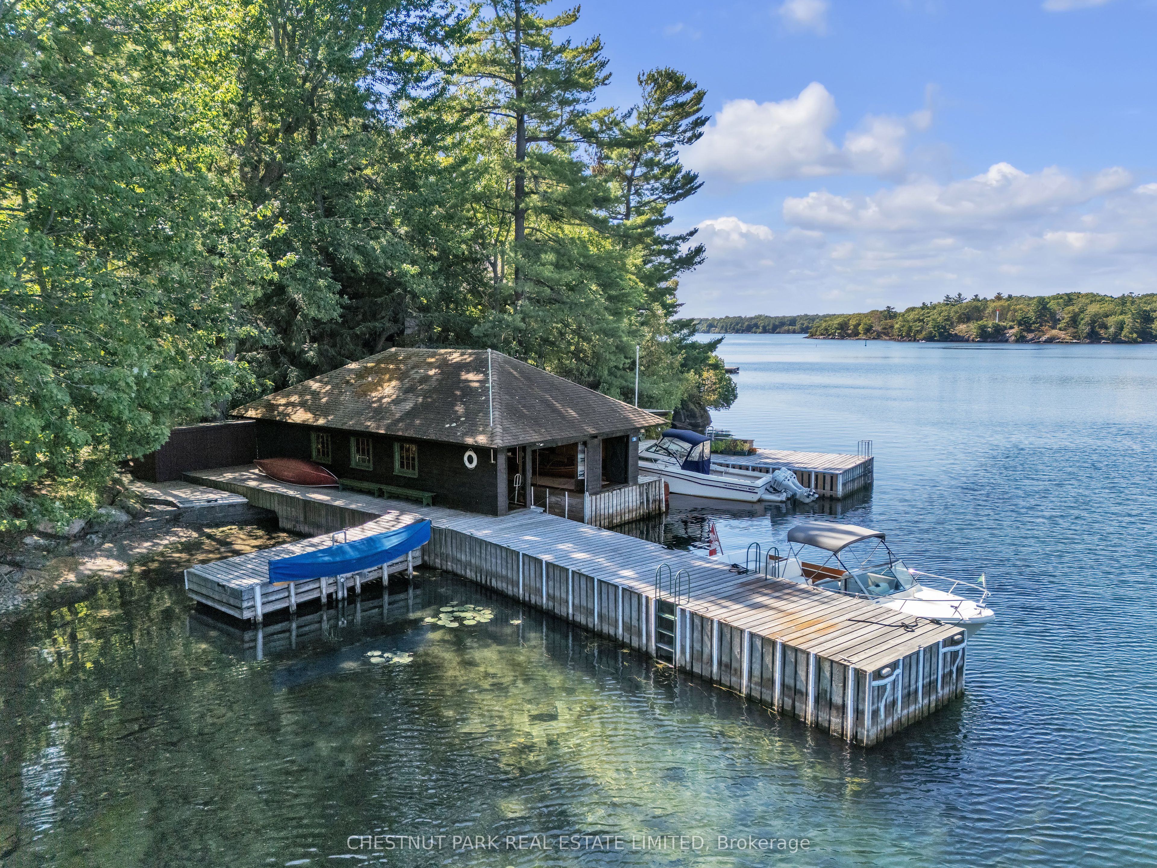 36 BOSTWICK Island, Leeds and the Thousand Islands, ON K0E 1L0 photo 2