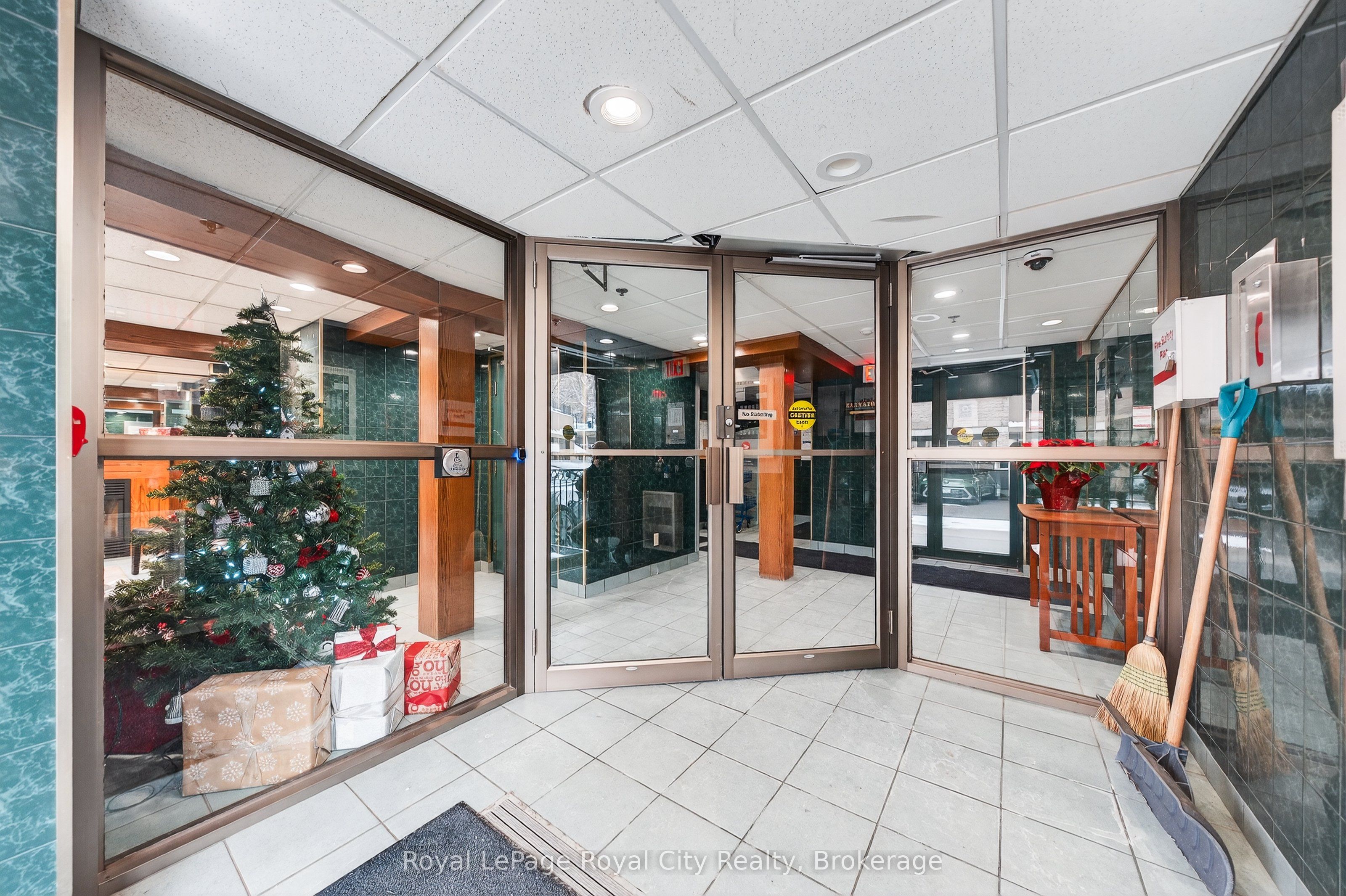 281 Bristol Street 701, Guelph, ON N1H 8J3 photo 4
