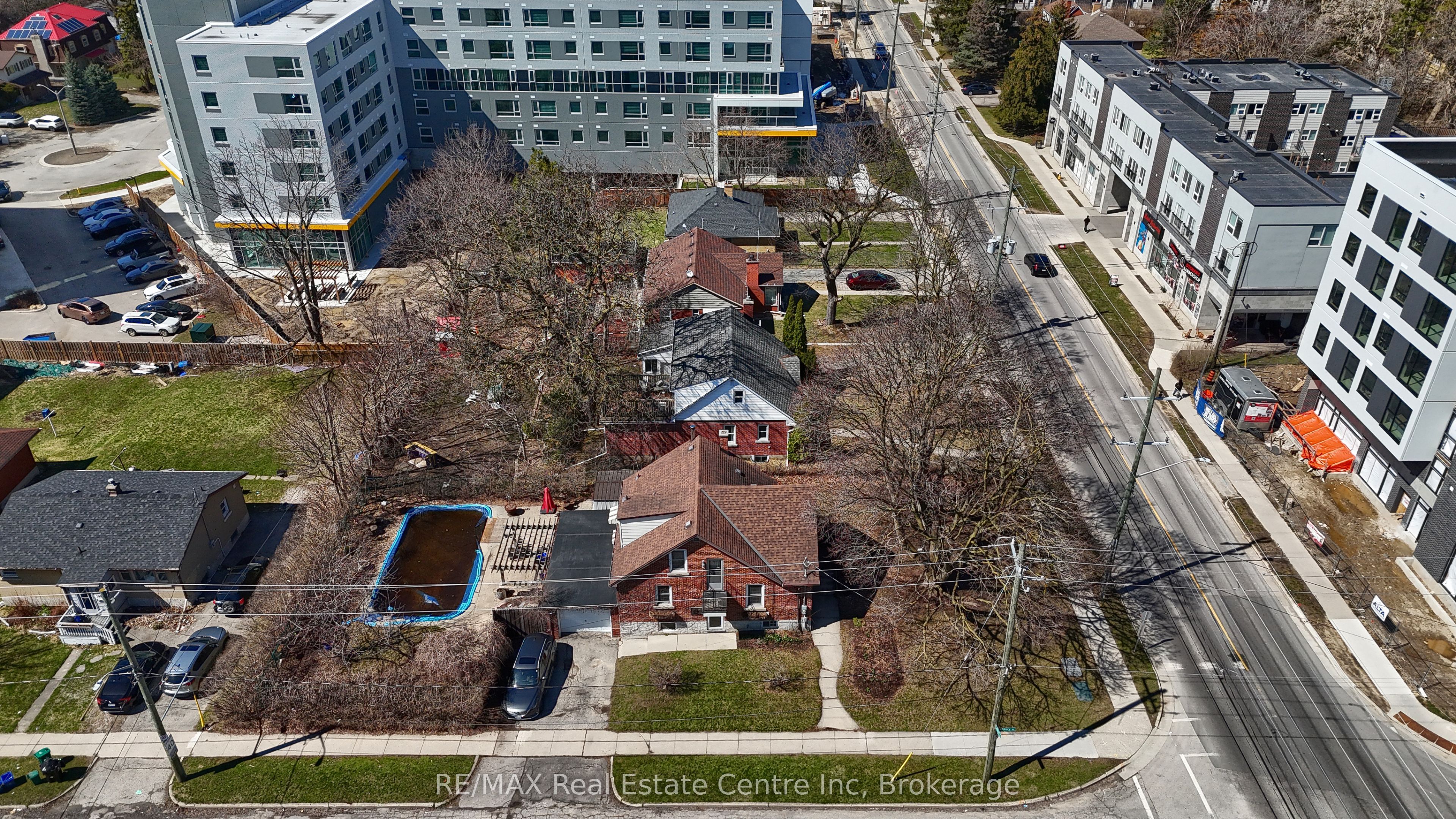 285 Albert Street W, Waterloo, ON N2L 3T9