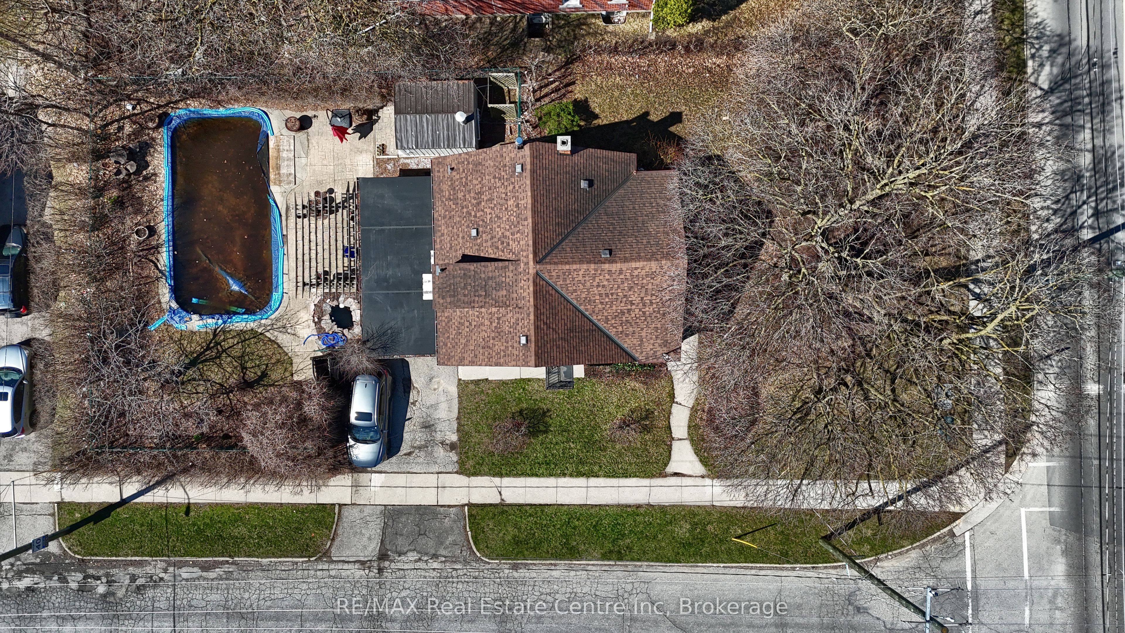 285 Albert Street W, Waterloo, ON N2L 3T9 photo 3