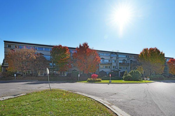12 Corkstown Road 216, Crystal Bay - Rocky Point - Bayshore, ON K2H 5B3 photo 2