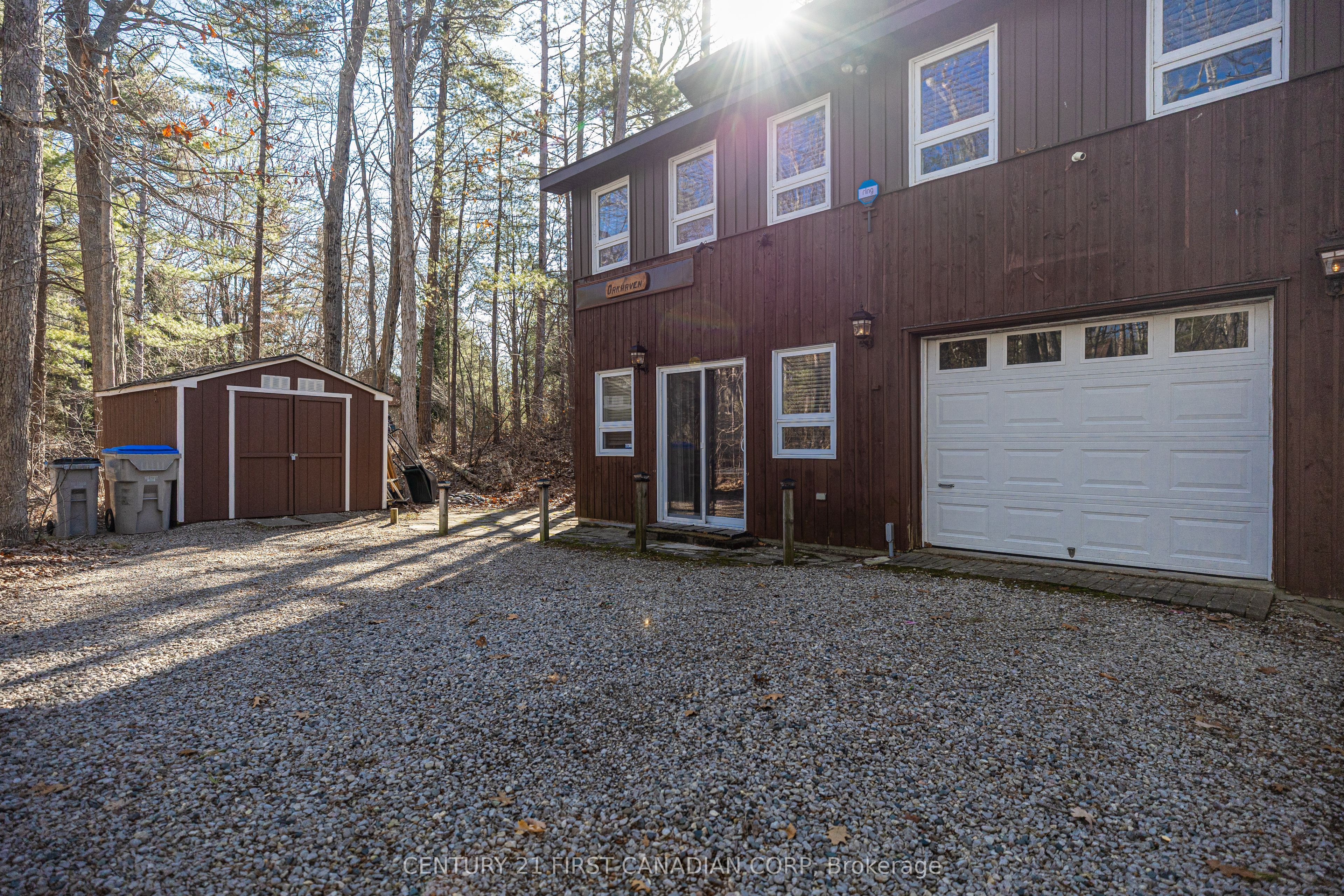 10277 Grand Oaks Drive, Lambton Shores, ON N0M 1T0 photo 5