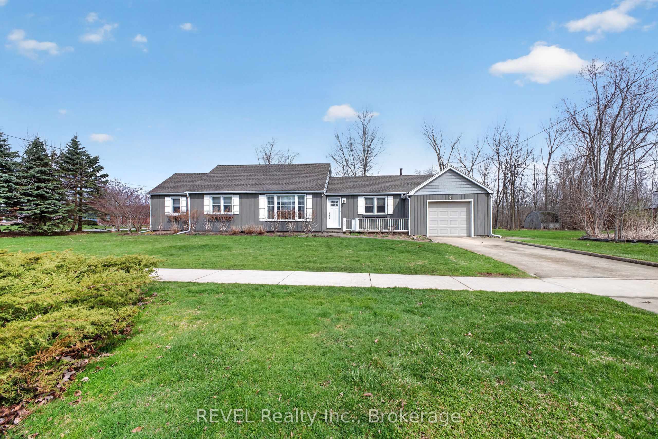 1258 Phillips Street, Fort Erie, ON L2A 3B7