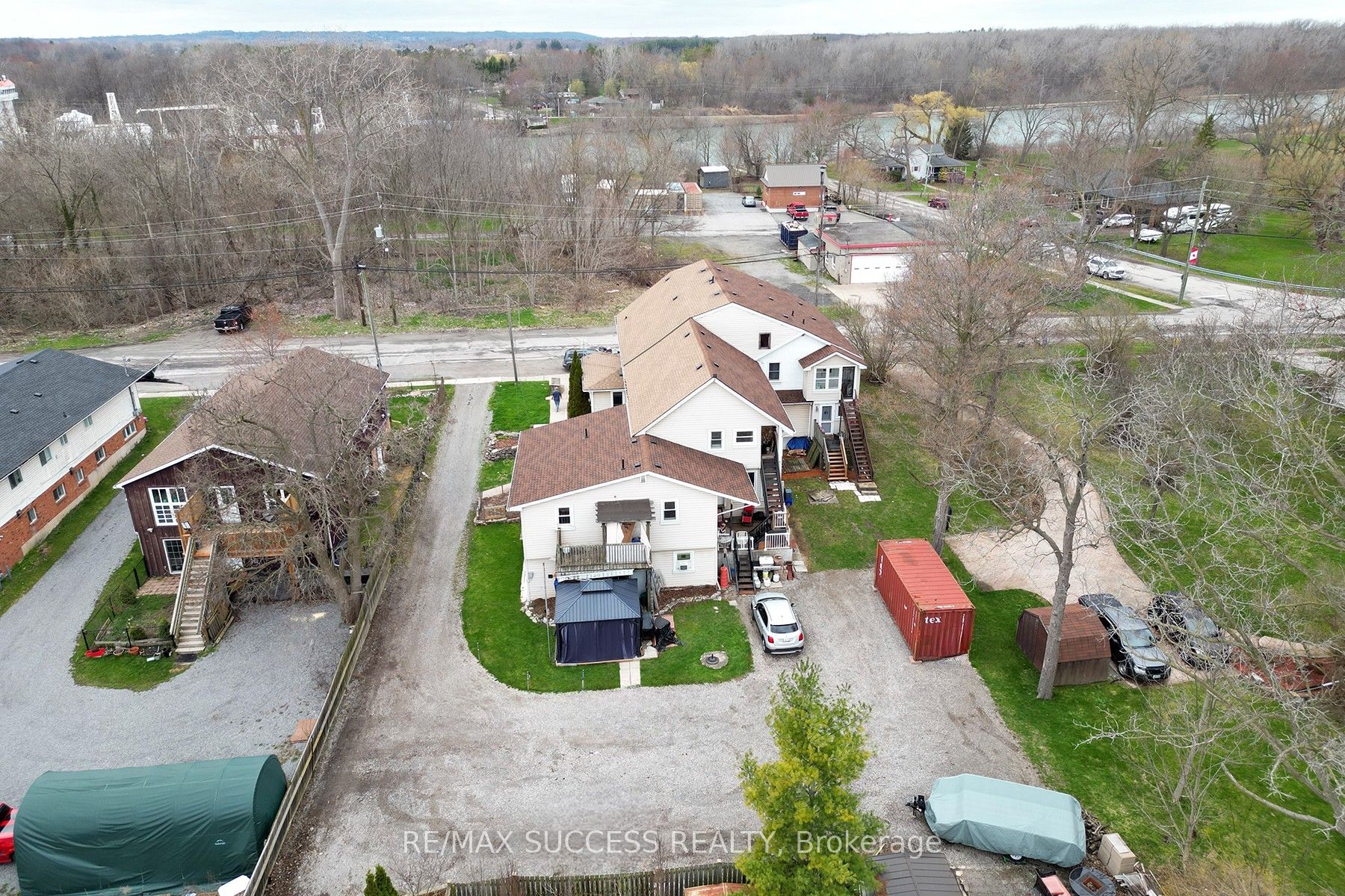 22 & 24 River Street, Thorold, ON L0S 1K0 photo 4