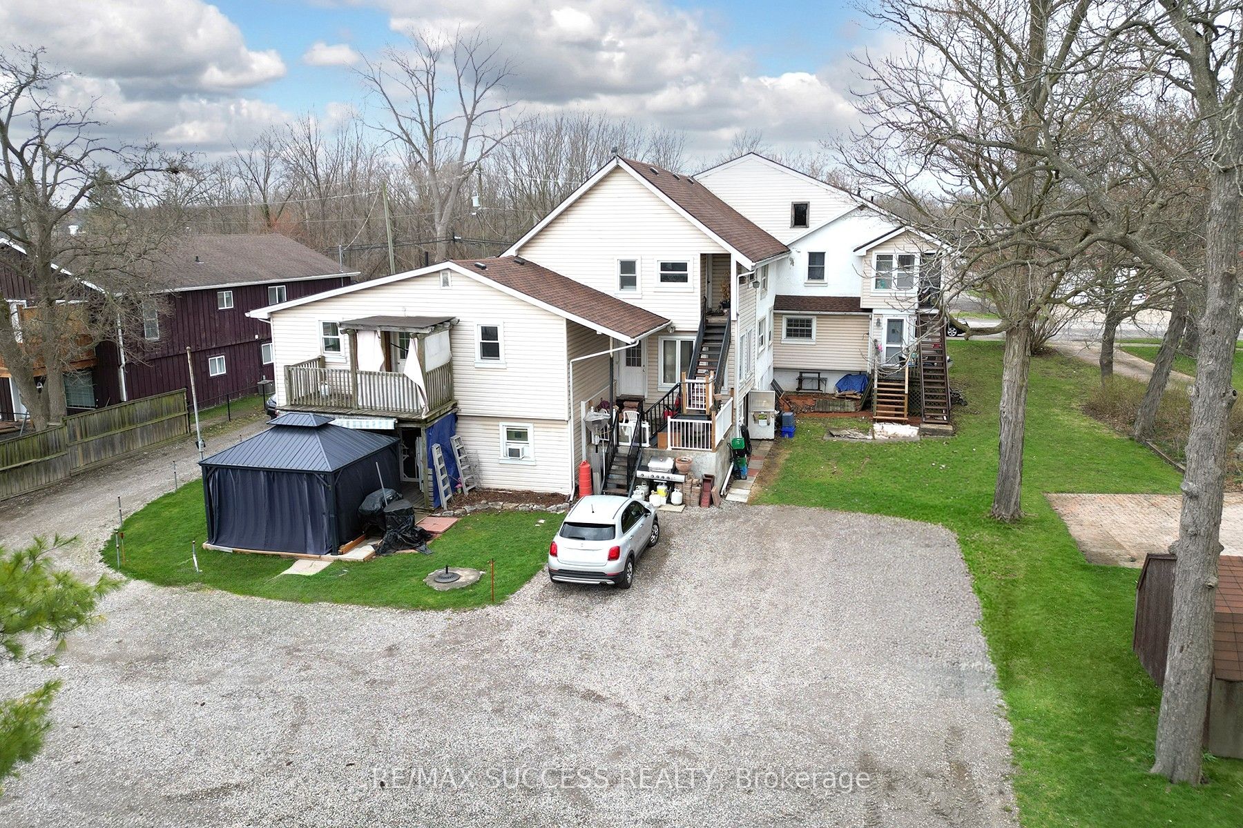 22 & 24 River Street, Thorold, ON L0S 1K0 photo 5