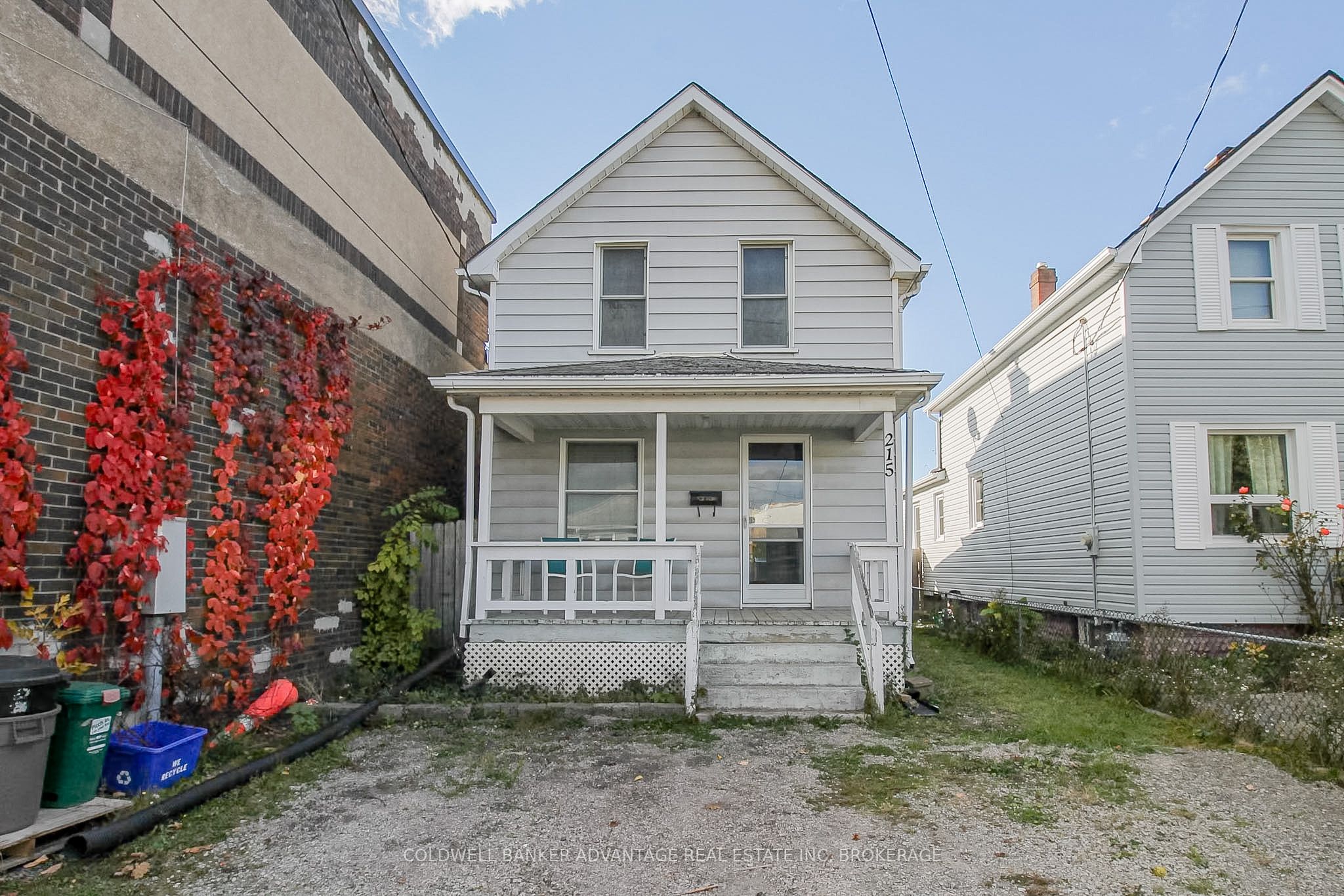 215 Burgar Street, Welland, ON L3B 2T3 photo 2