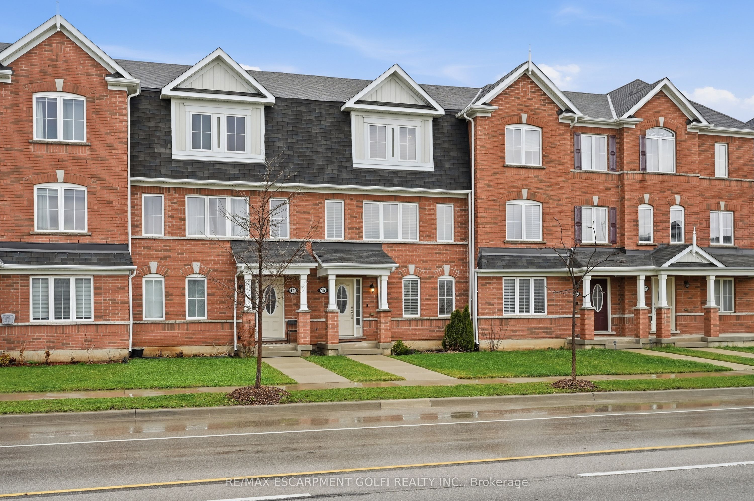 230 Avonsyde Boulevard 15, Hamilton, ON L8B 1T9 photo 2
