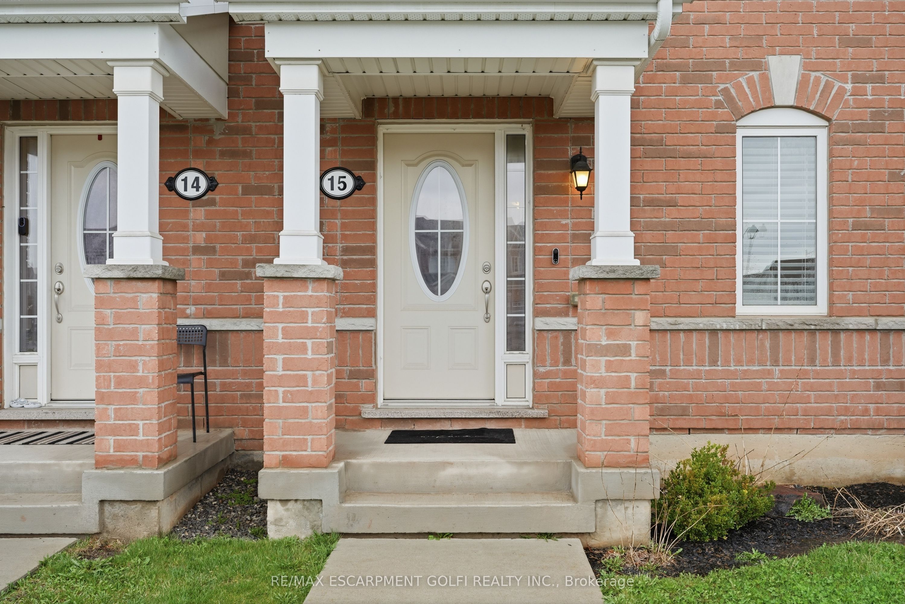 230 Avonsyde Boulevard 15, Hamilton, ON L8B 1T9 photo 3