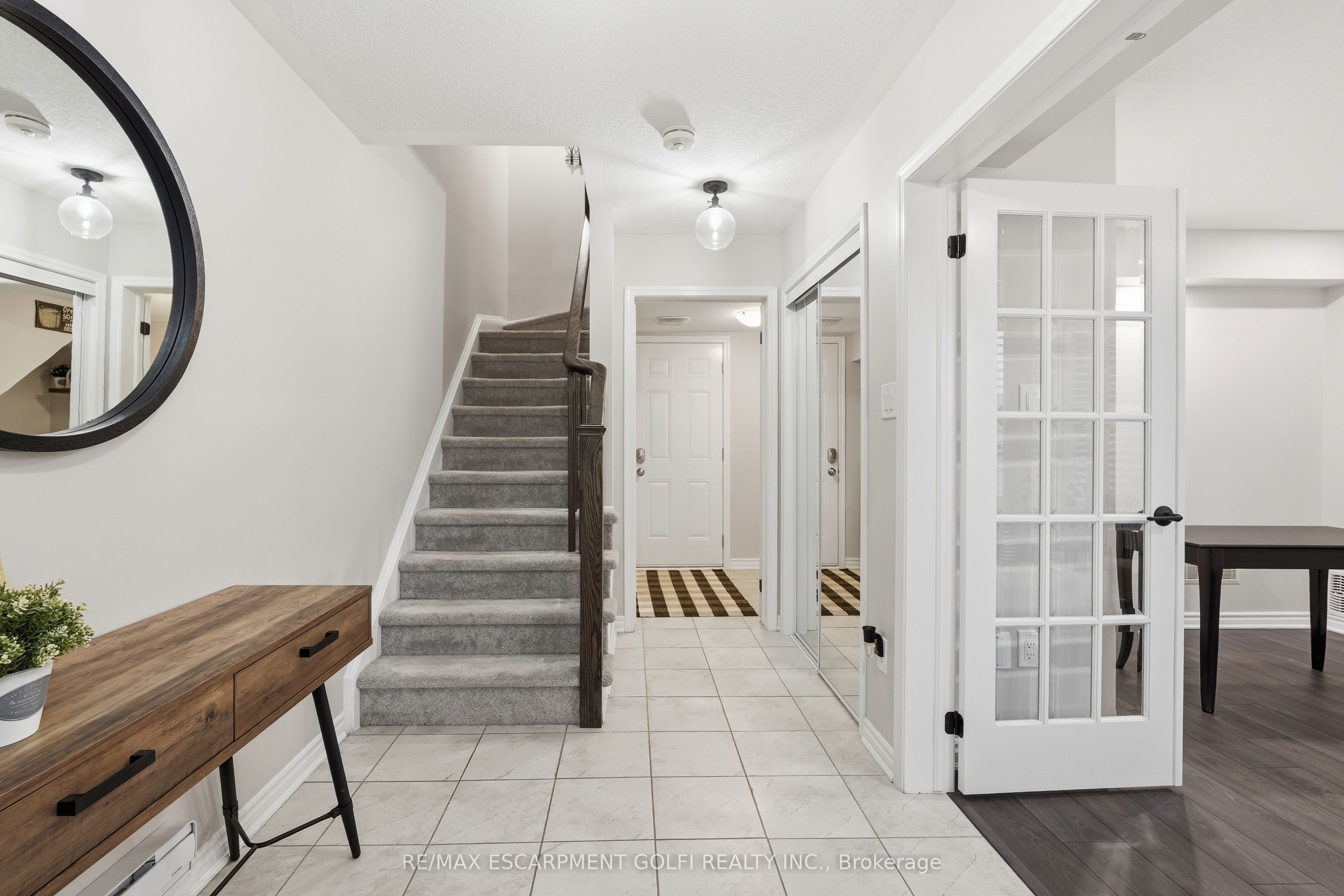 230 Avonsyde Boulevard 15, Hamilton, ON L8B 1T9 photo 5