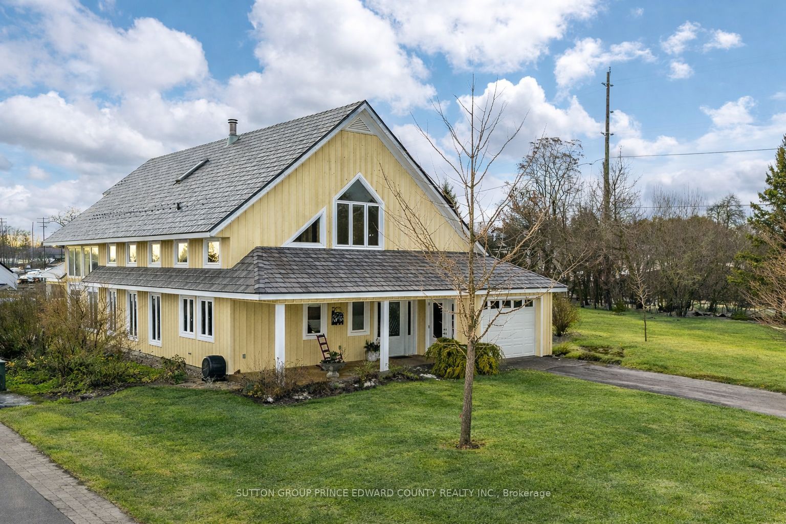 4 Carla Court, Prince Edward County, ON K0K 3L0