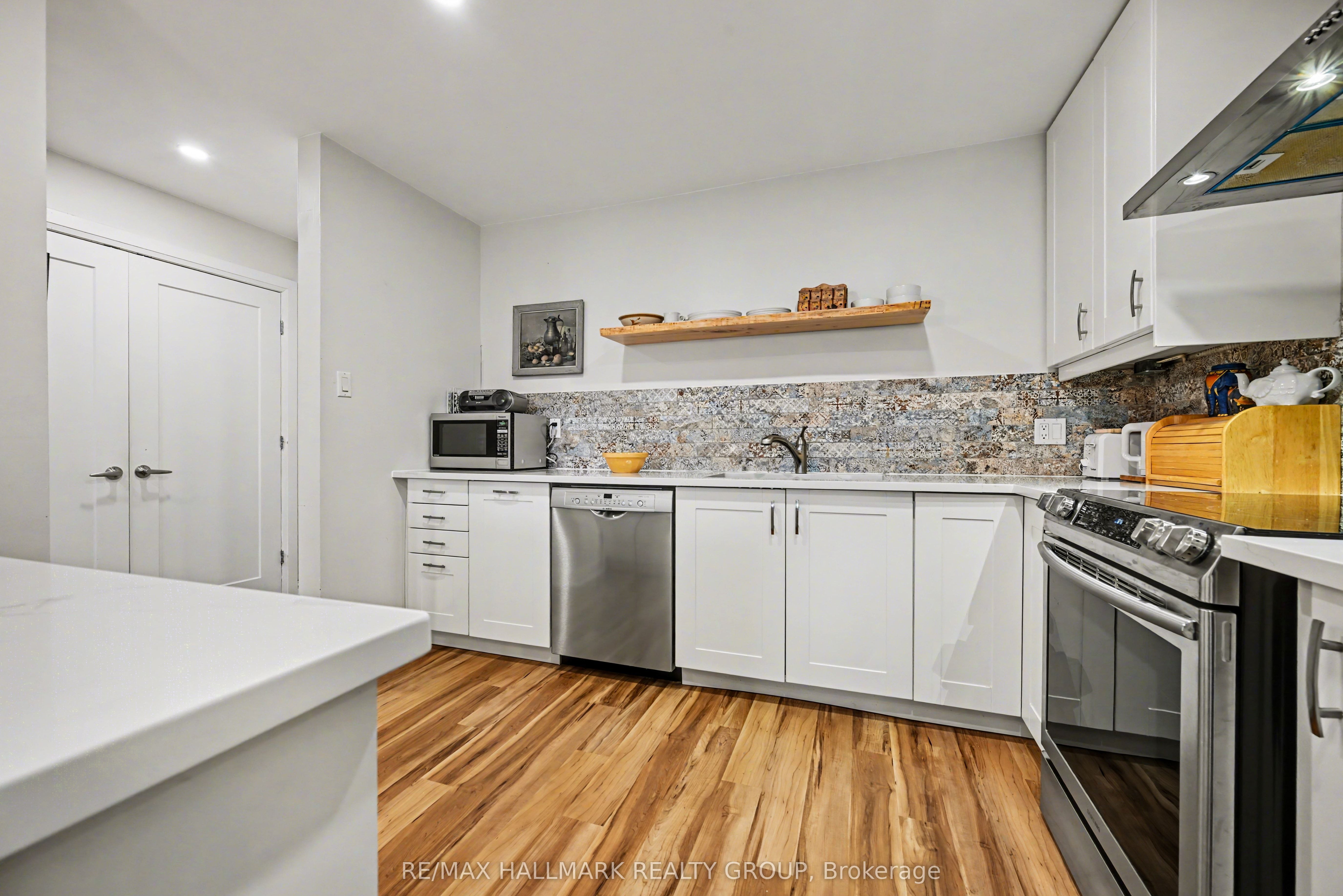 1 Rosamond Street E 206, Mississippi Mills, ON K0A 1A0 photo 5
