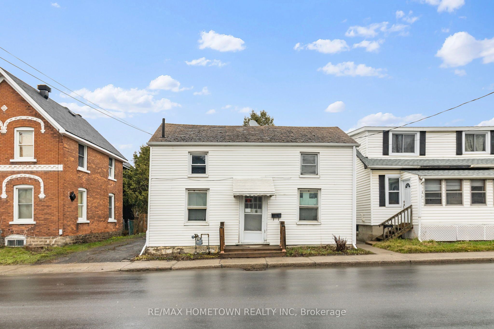93 Perth Street, Brockville, ON K6V 5C8