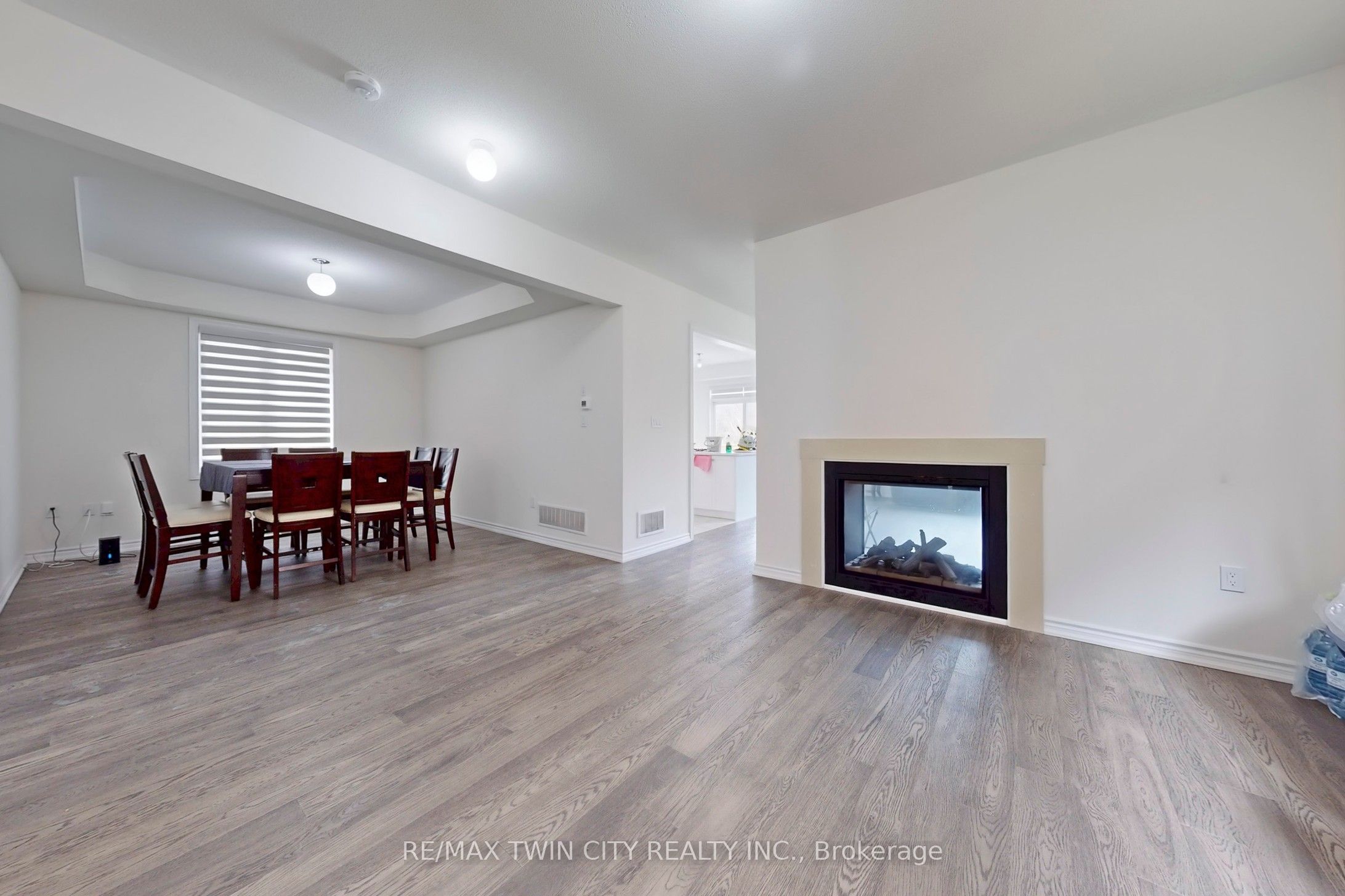 630 Lemay Grove, Peterborough, ON K9K 0G9 photo 2