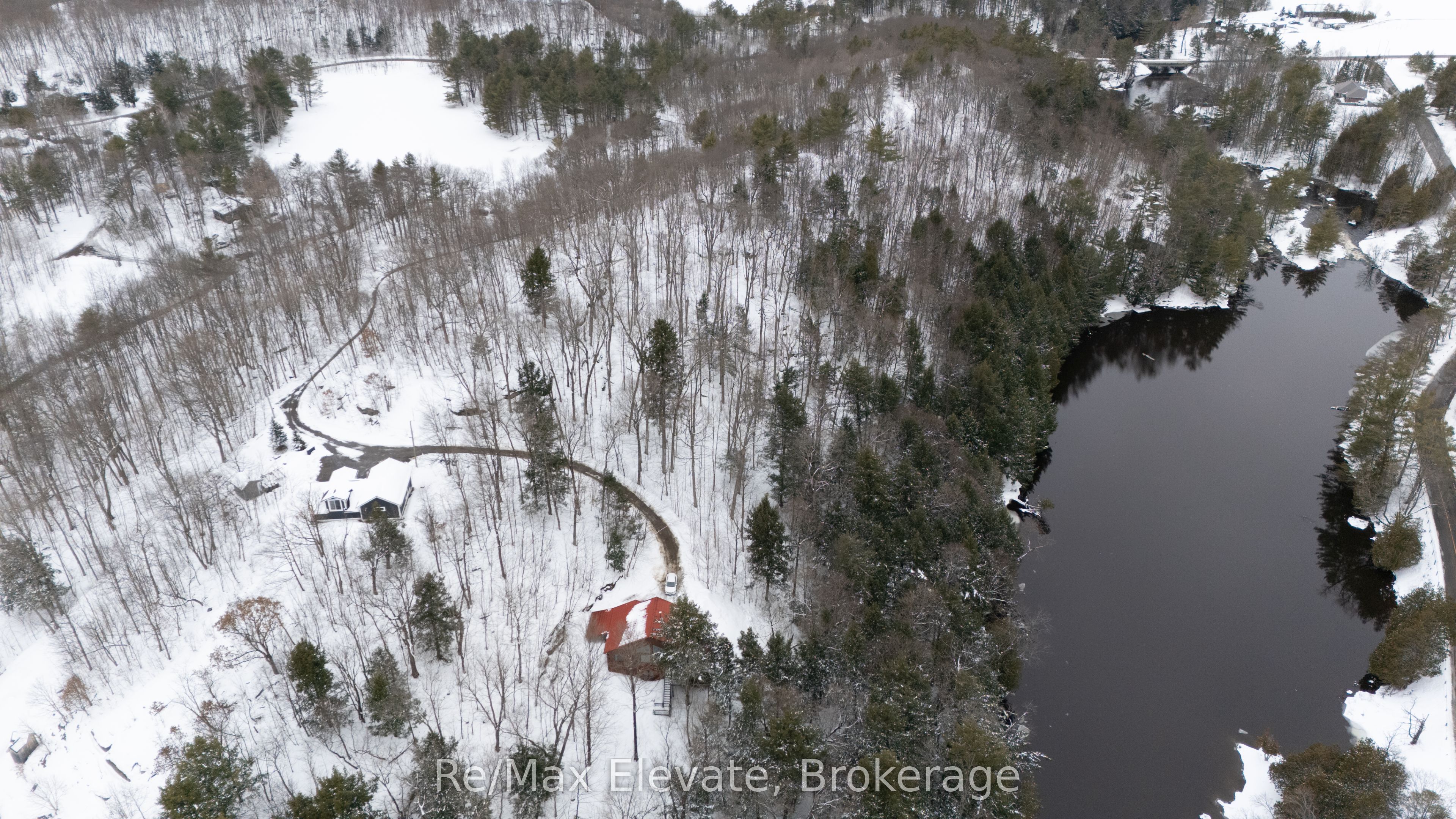 1012 VILLAGE 1 Road 3, Muskoka Lakes, ON P0B 1M0 photo 5