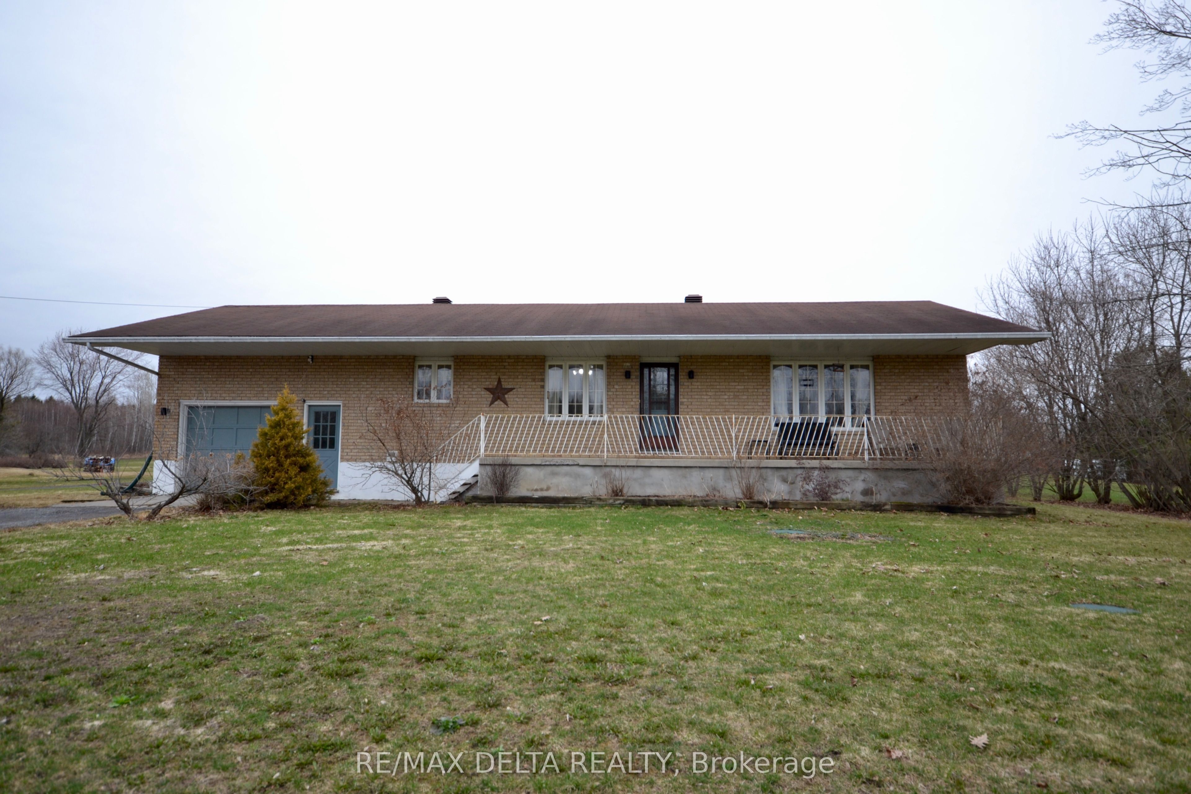 4001 Champlain Street, Clarence-Rockland, ON K0A 1E0