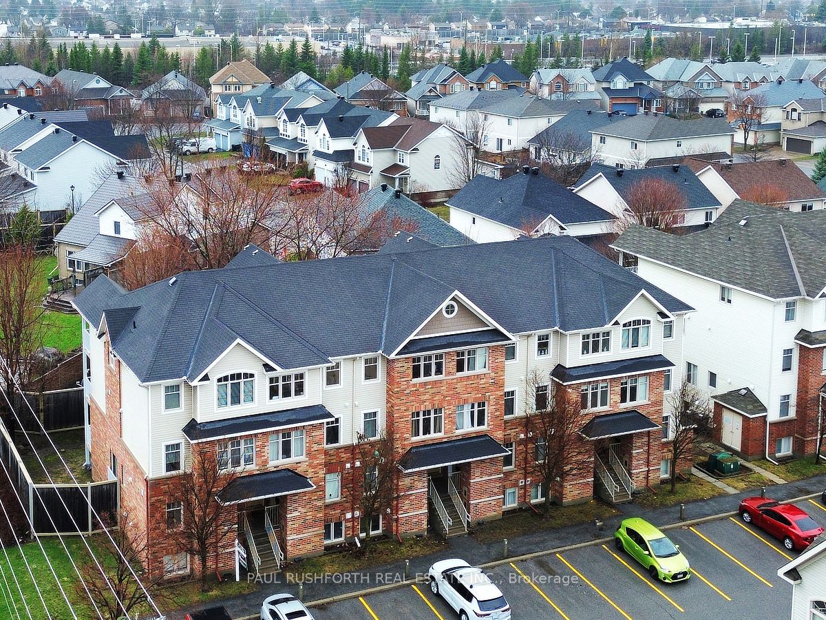 225 Keltie Private, Barrhaven, ON K2J 0A3 photo 2