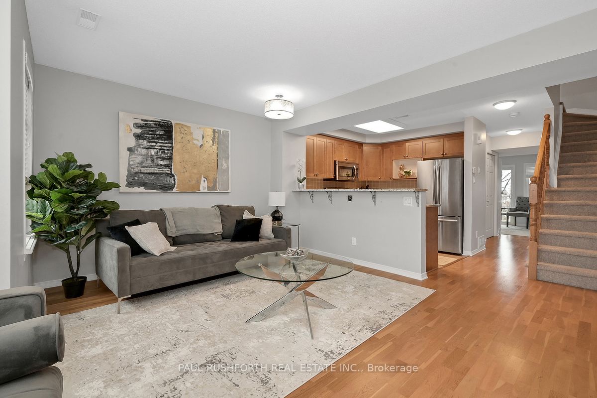 225 Keltie Private, Barrhaven, ON K2J 0A3 photo 4