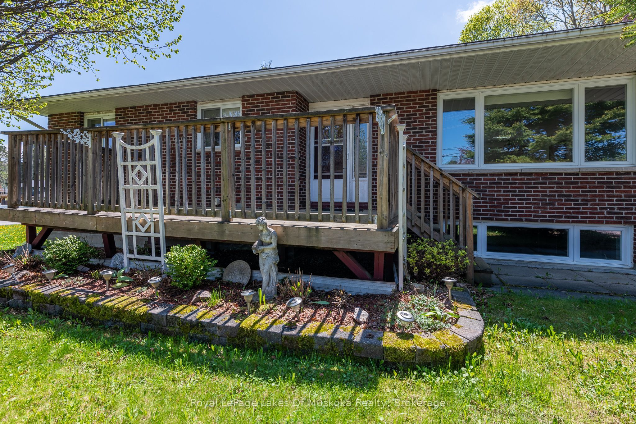 234 Yonge Street, Burk's Falls, ON P0A 1C0 photo 5