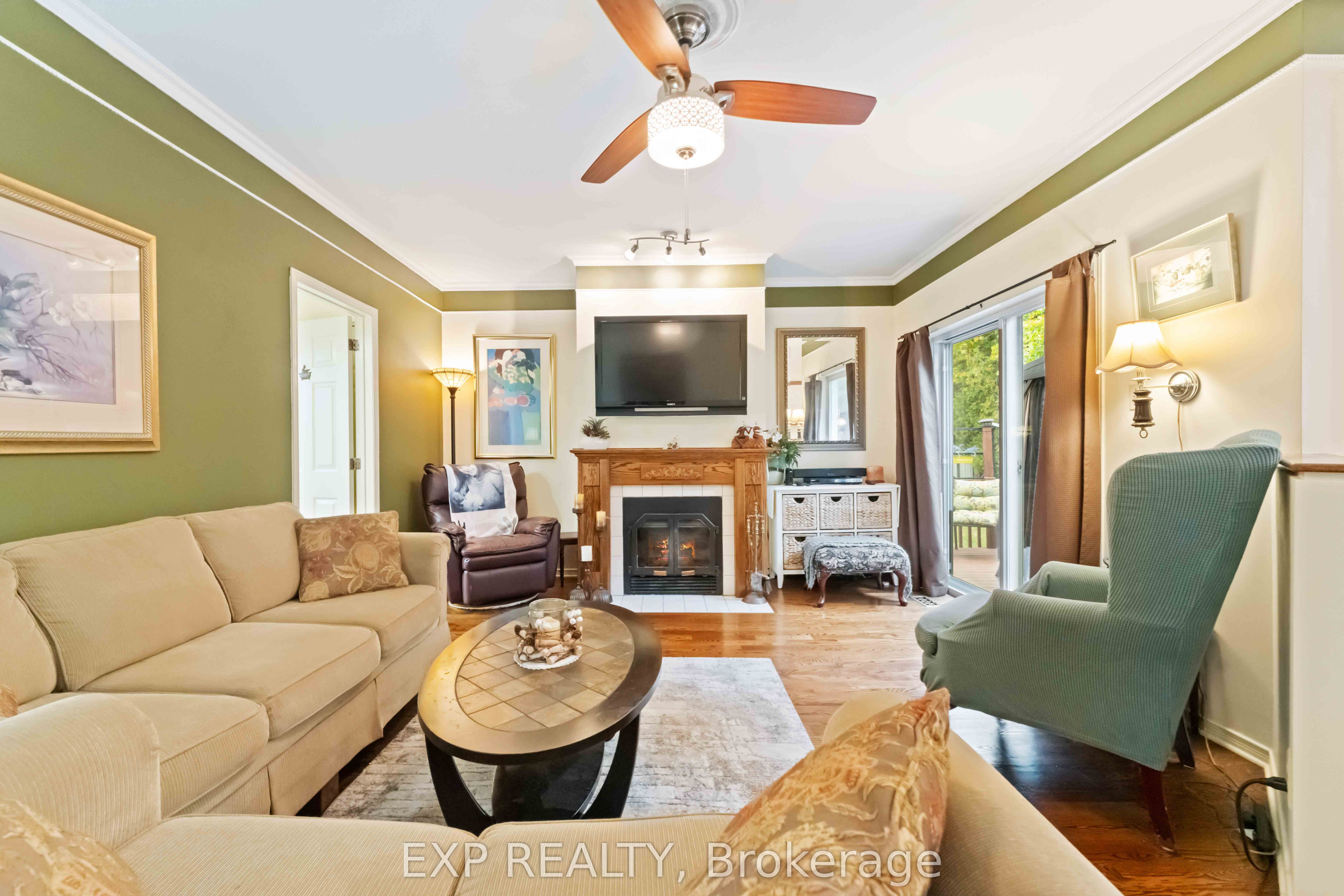 16 Evelyn Street, Stittsville - Munster - Richmond, ON K2S 1M9 photo 4