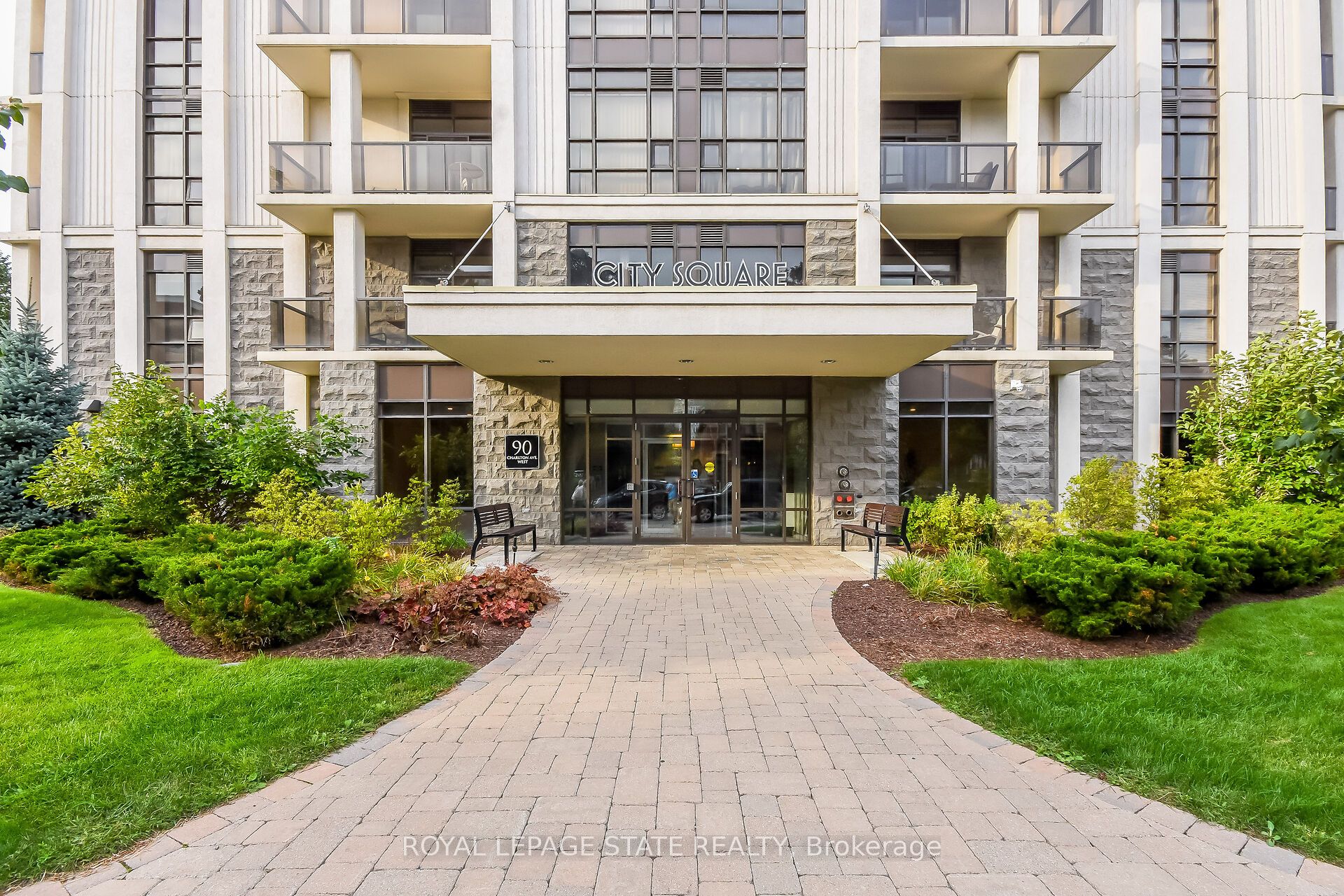 90 Charlton Avenue W 804, Hamilton, ON L8P 0B4 photo 3