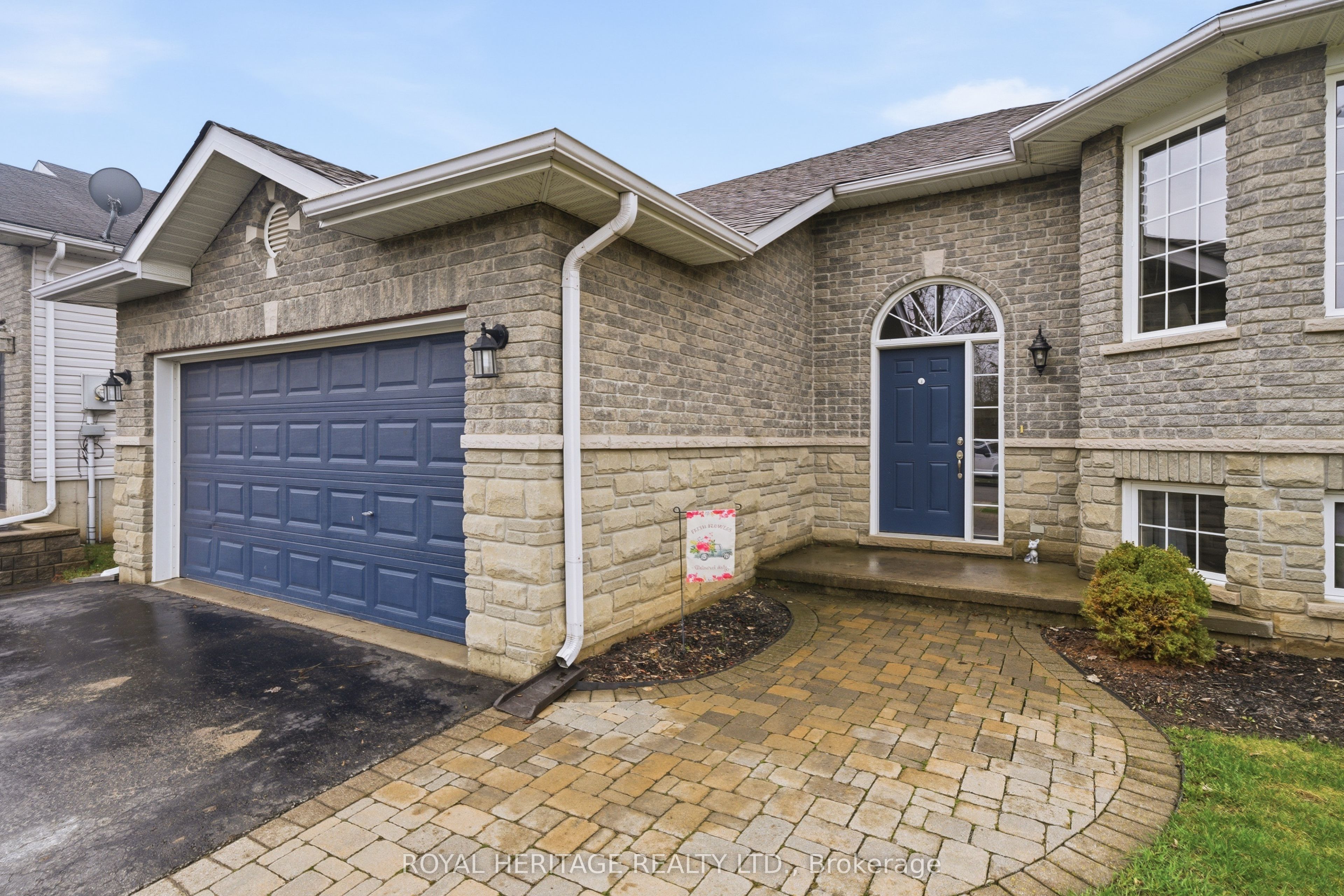 1 Kyle Court, Quinte West, ON K0K 2C0 photo 3