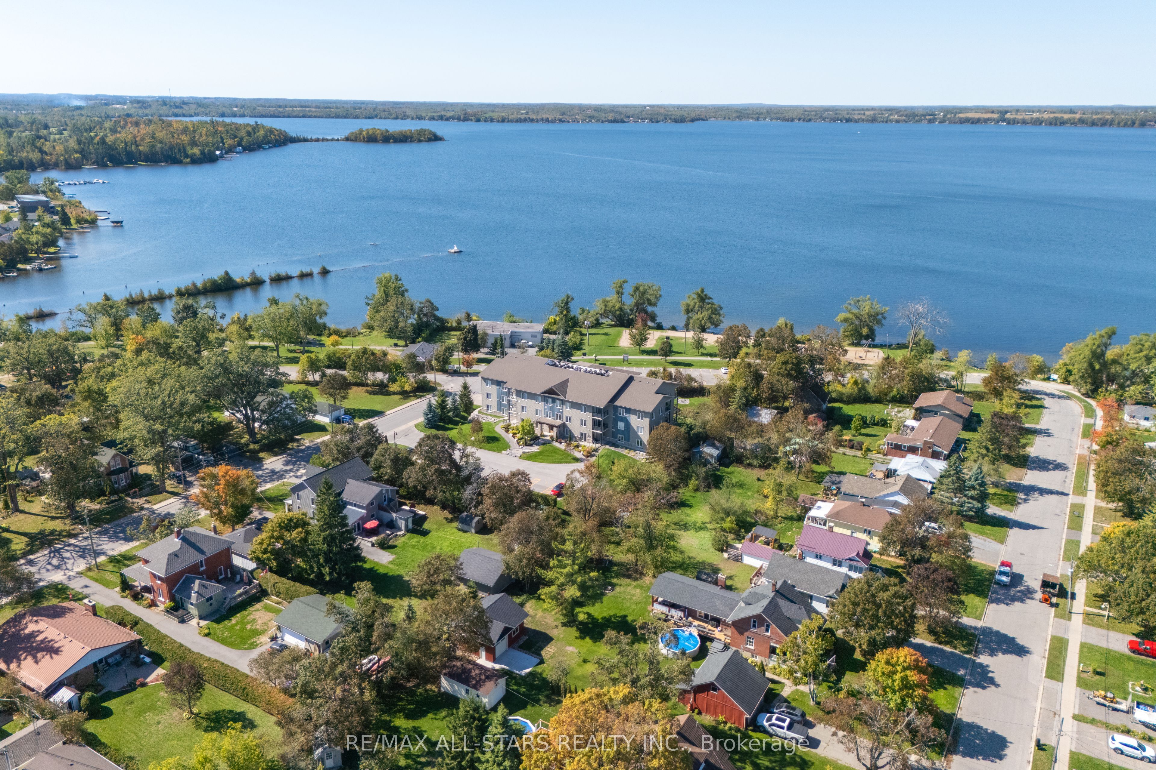 94 Francis Street W 104, Kawartha Lakes, ON K0M 1N0 photo 3
