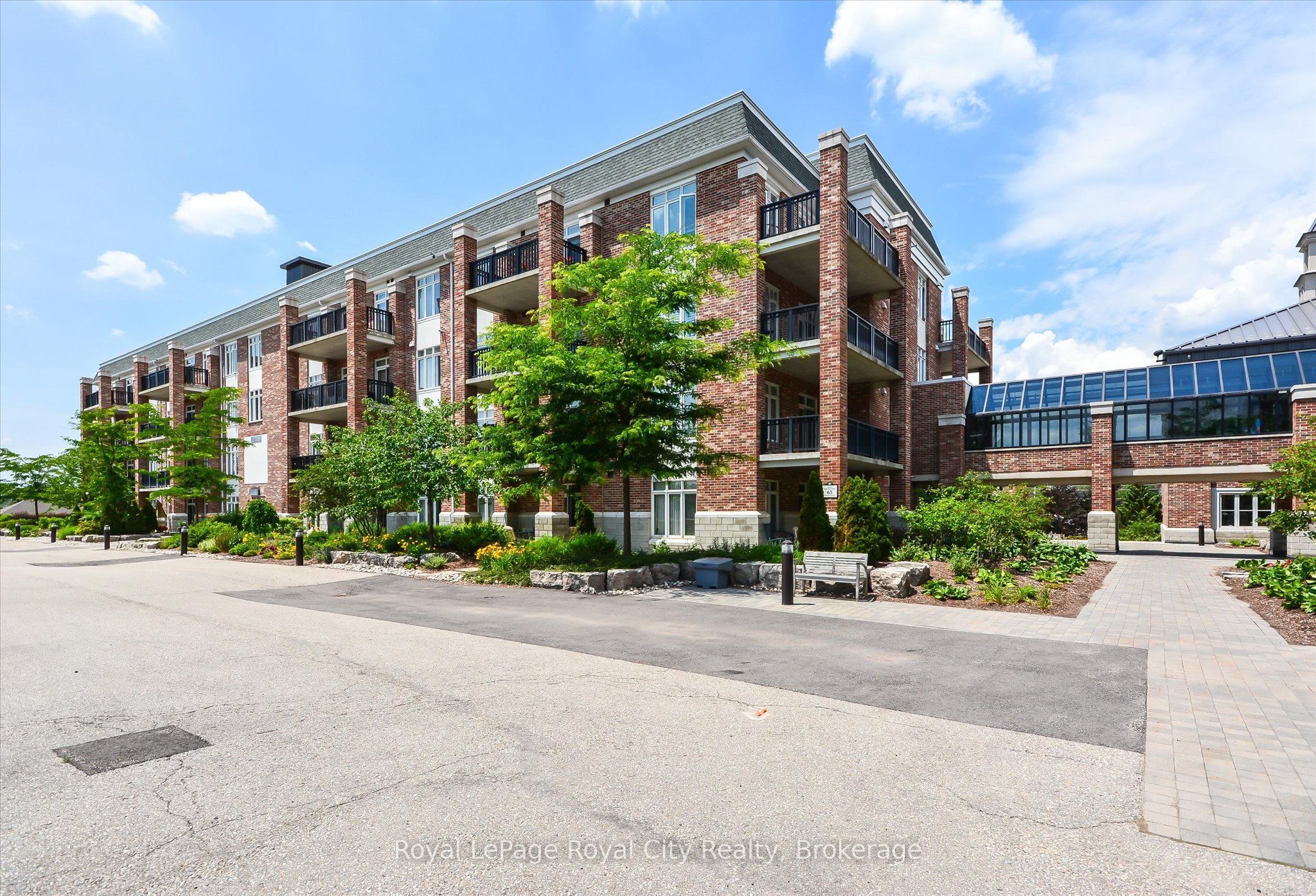 65 Bayberry Drive 401, Guelph, ON N1G 5K9 photo 3