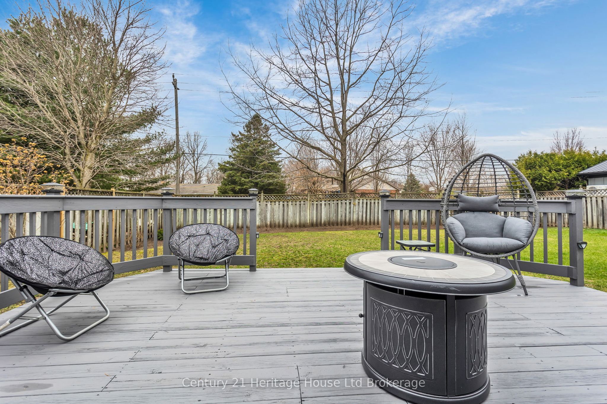 15 Gibson Drive, Tillsonburg, ON N4G 5G4 photo 5