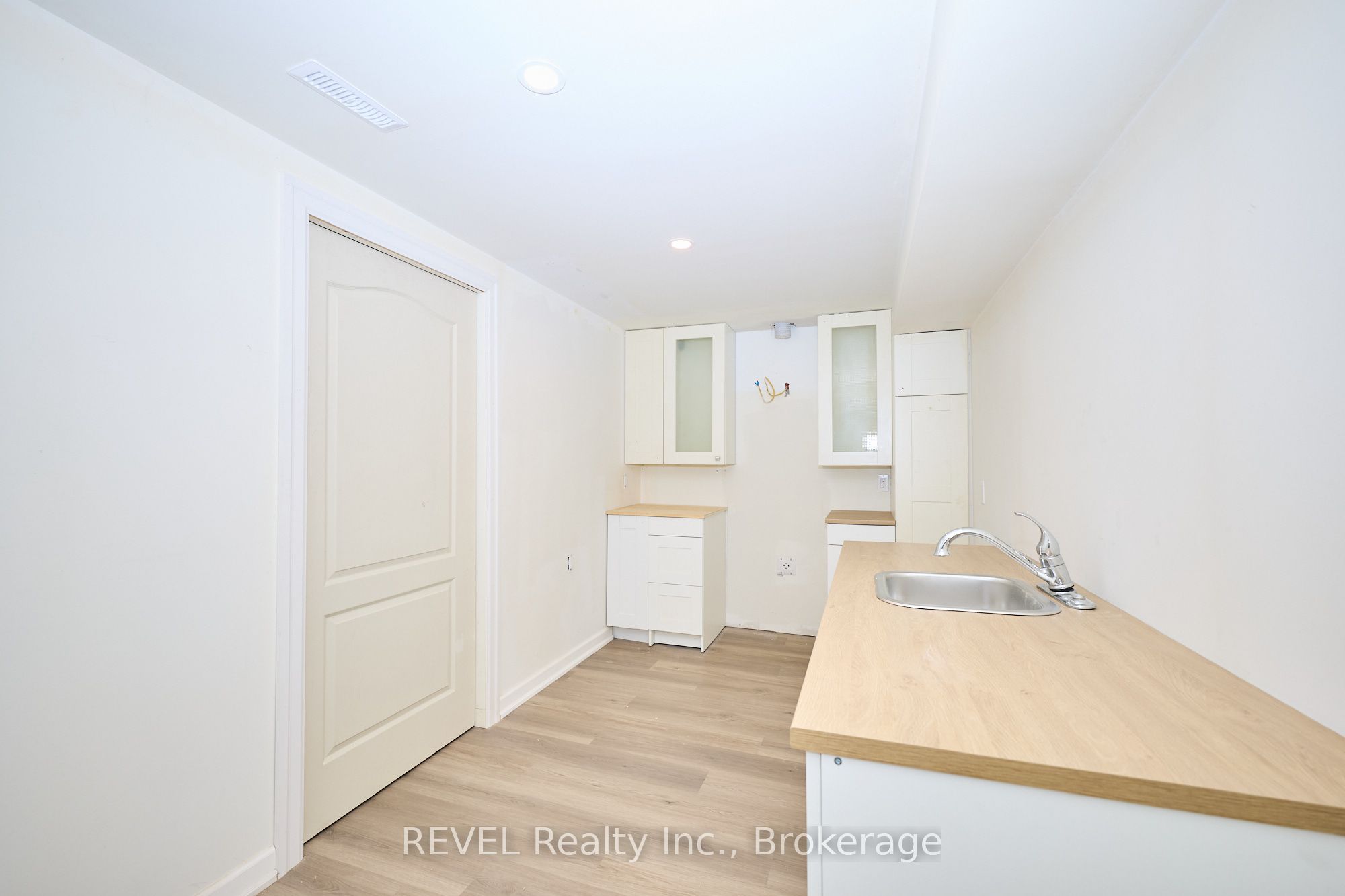 104 Tuliptree Road, Thorold, ON L2V 0A5 photo 5