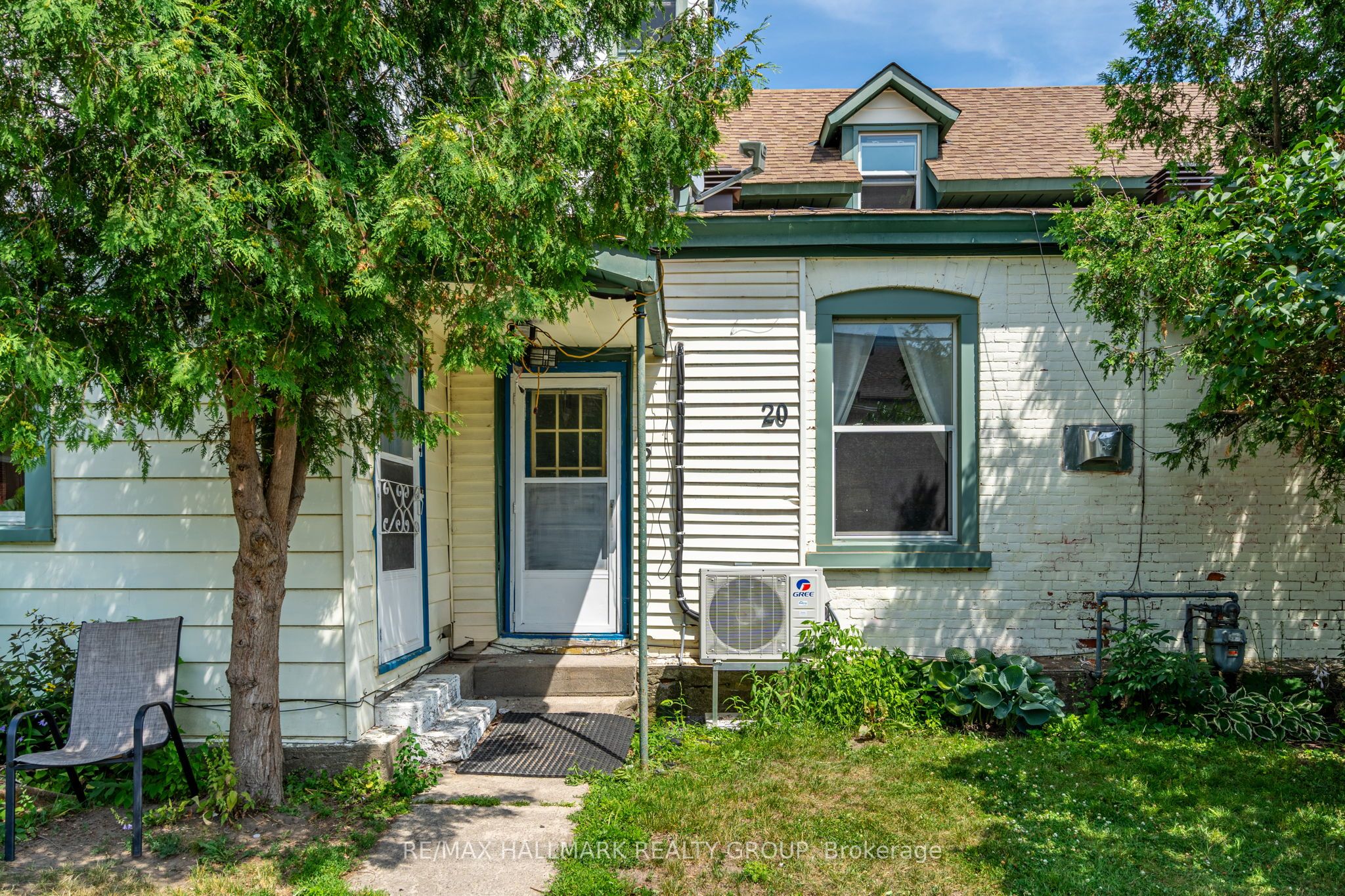 20 RUSSELL Street W 3, Smiths Falls, ON K7A 1N9 photo 3