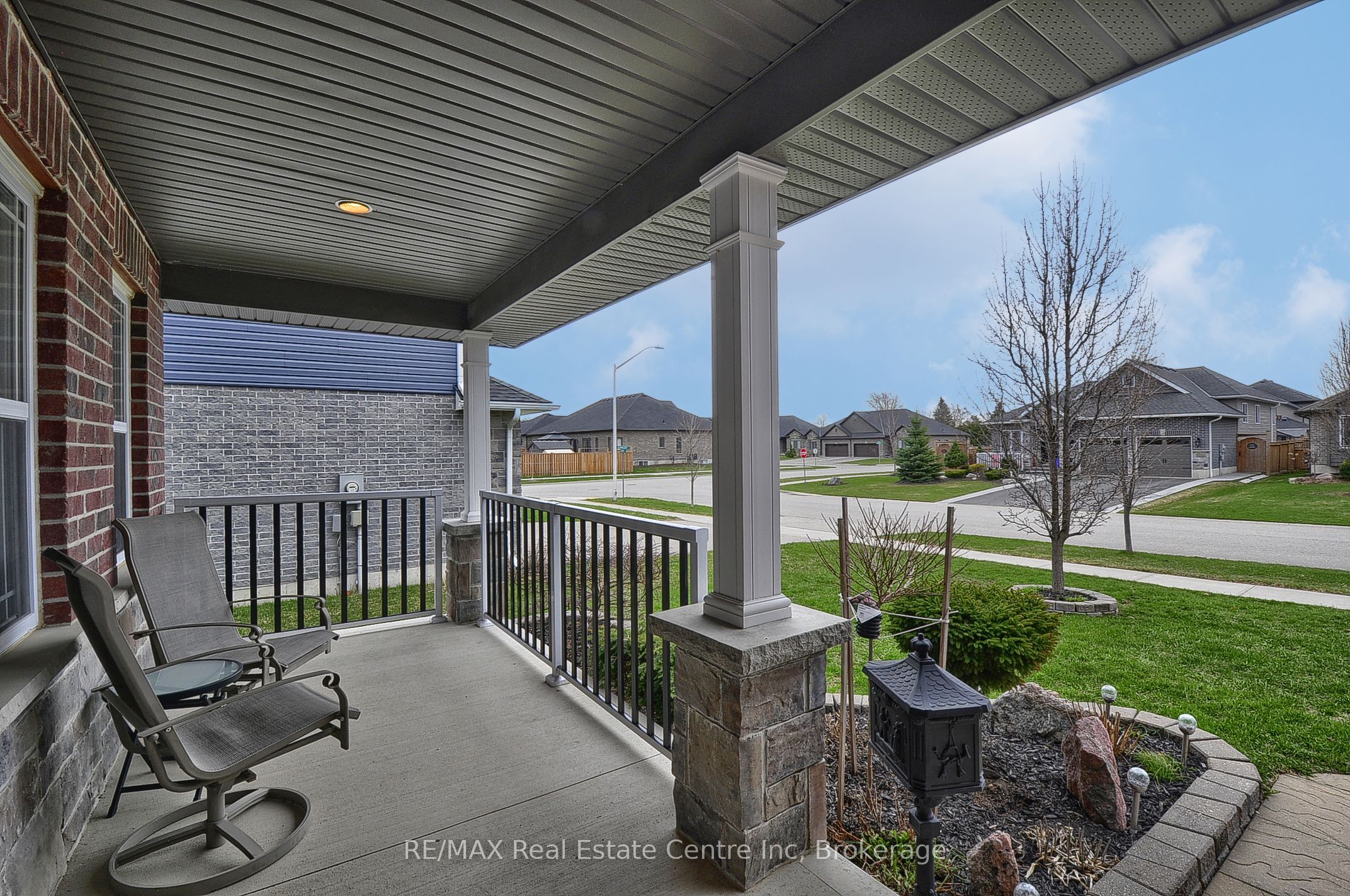 82 Curtis Street S, East Zorra-Tavistock, ON N0J 1M0 photo 2