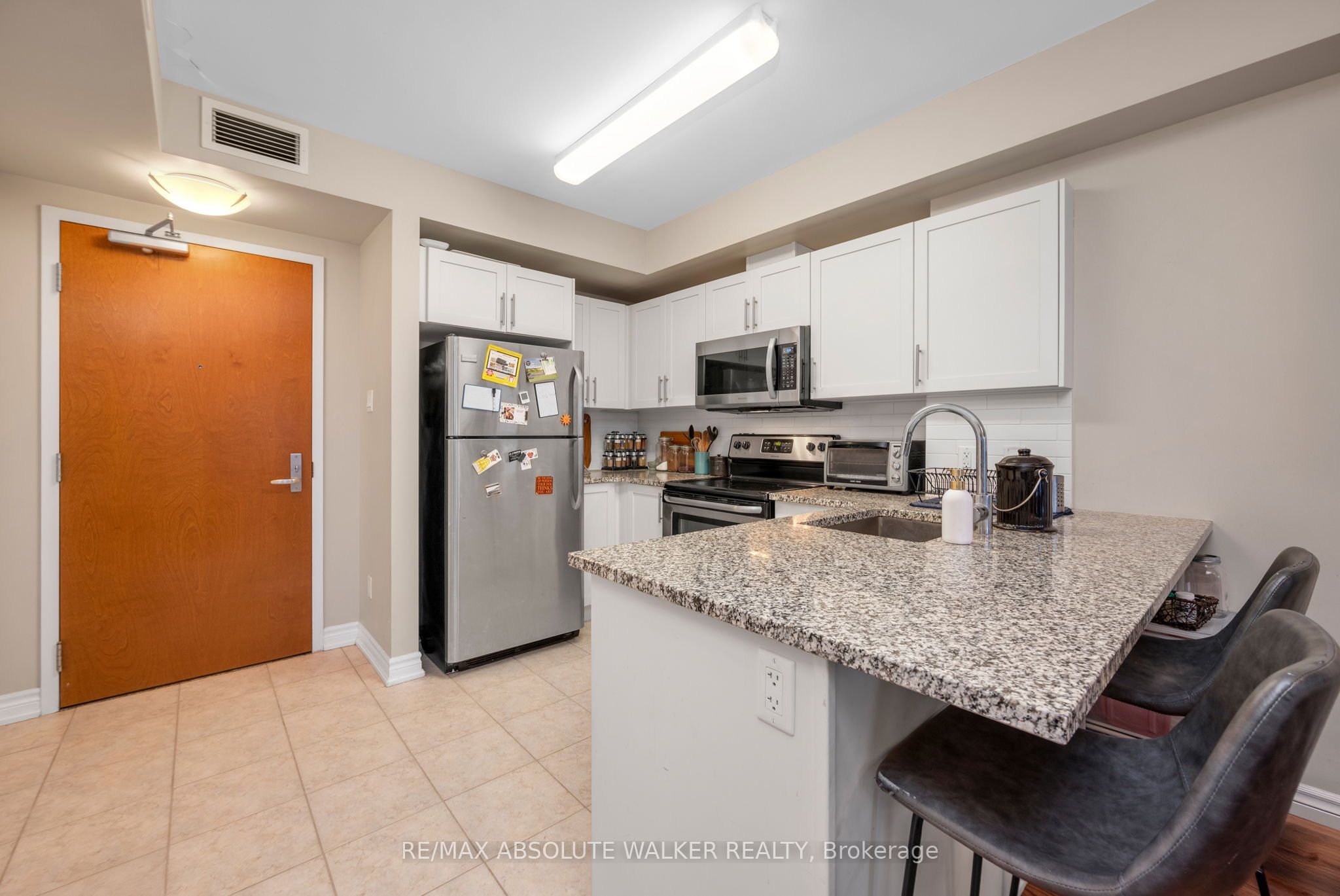 195 Besserer Street 1003, Lower Town - Sandy Hill, ON K1N 0B6 photo 5