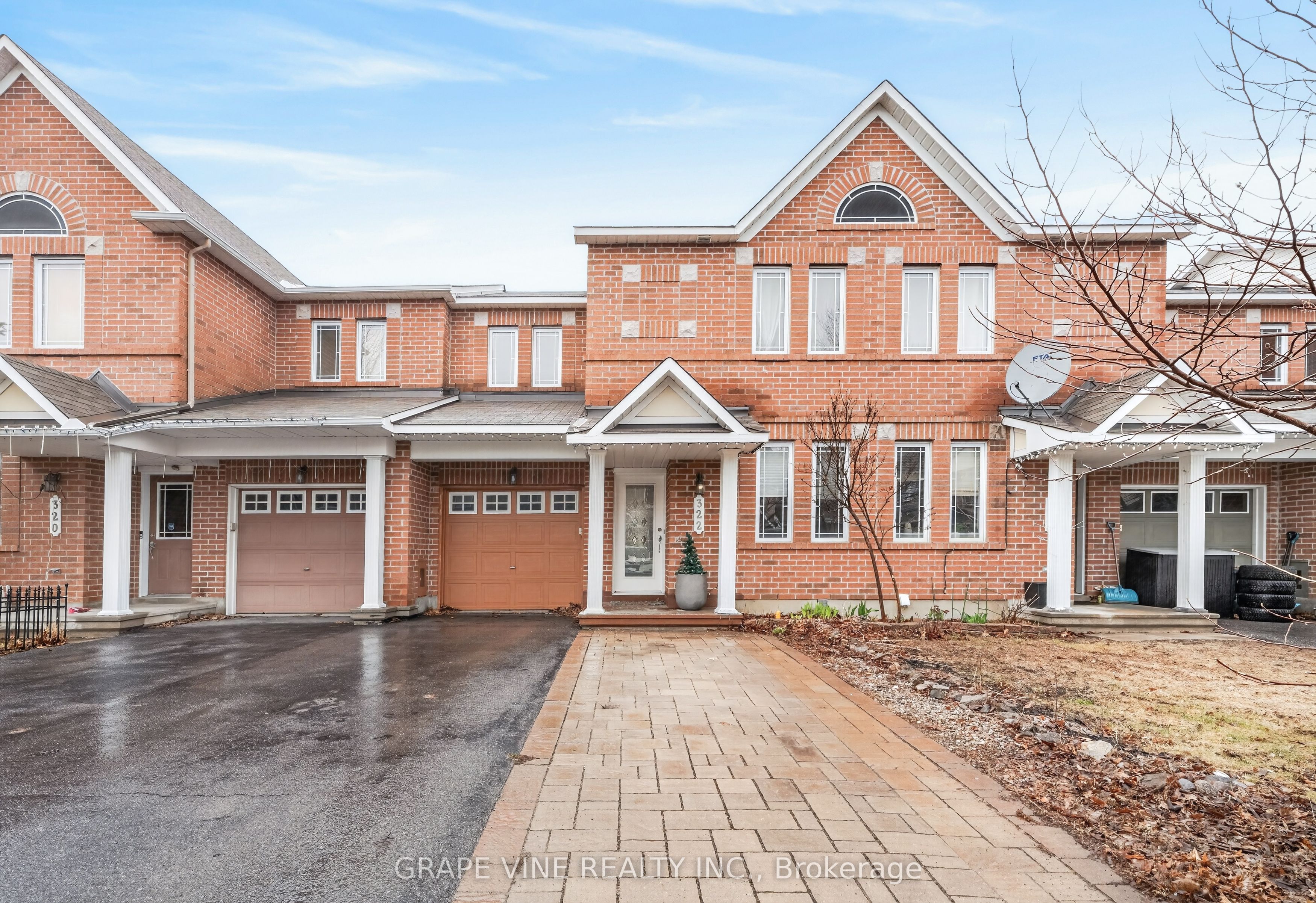 322 Foxridge Way, Barrhaven, ON K2J 0V7