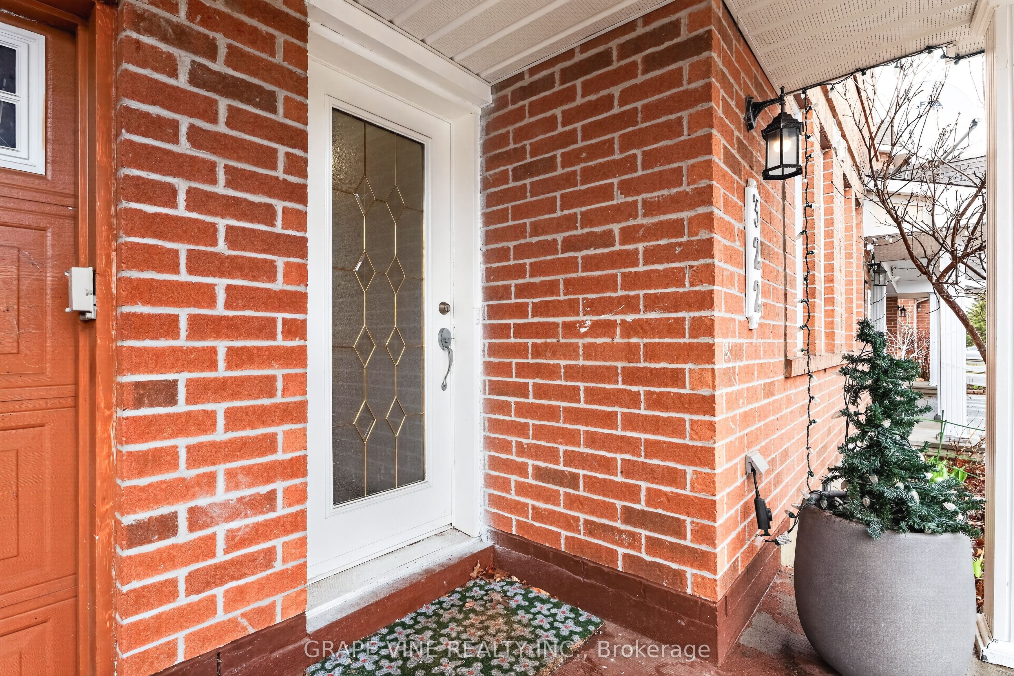 322 Foxridge Way, Barrhaven, ON K2J 0V7 photo 3