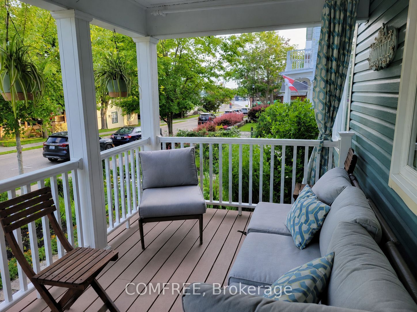 136 John Street, Gananoque, ON K7G 1A5 photo 3