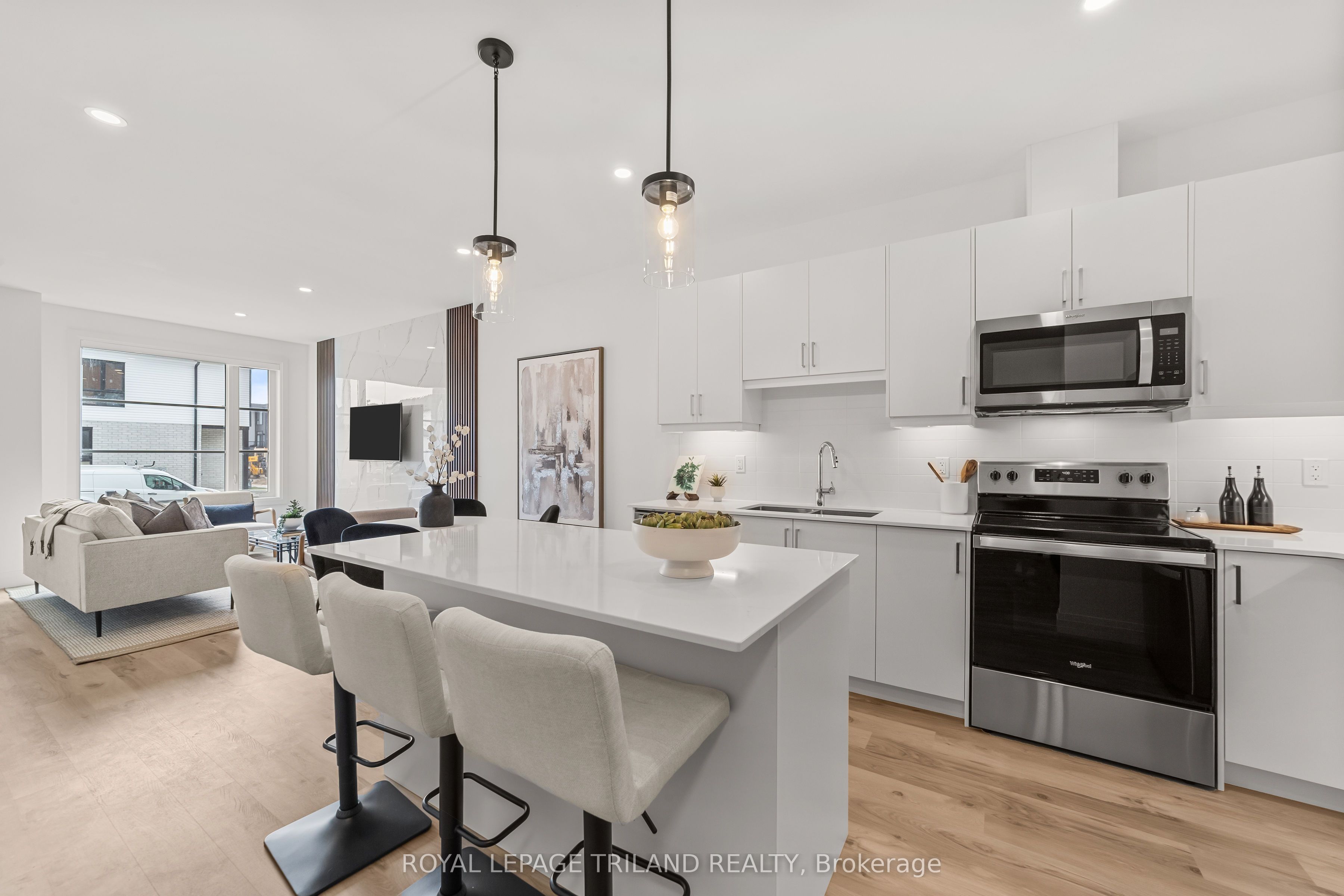 955 Catalpa Square, London North, ON N6G 0T8 photo 2